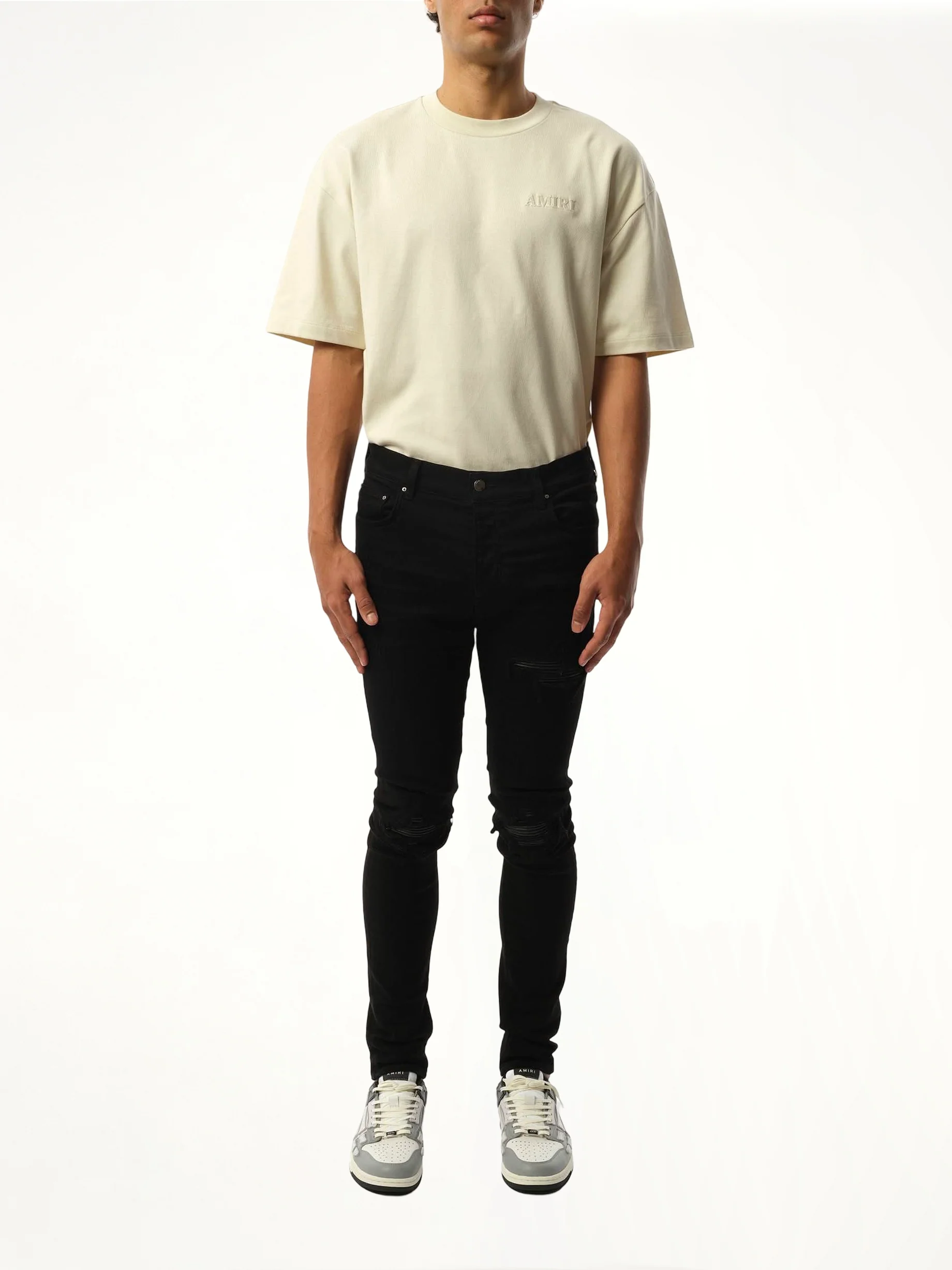 MX1 Distressed Jeans in Black - Image 4