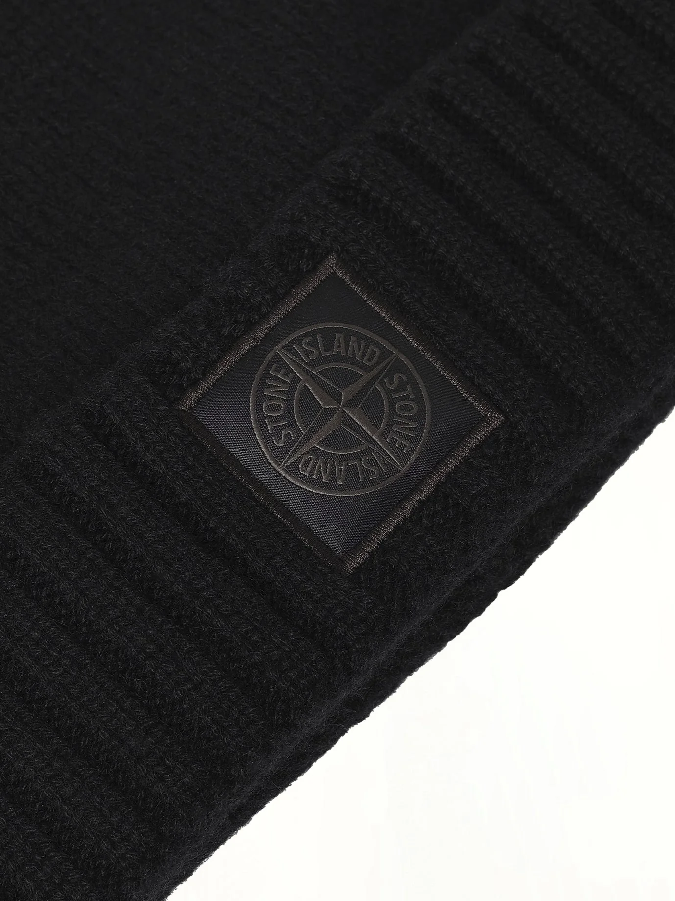 N10001 Stone Island Beanie in Black - Image 3
