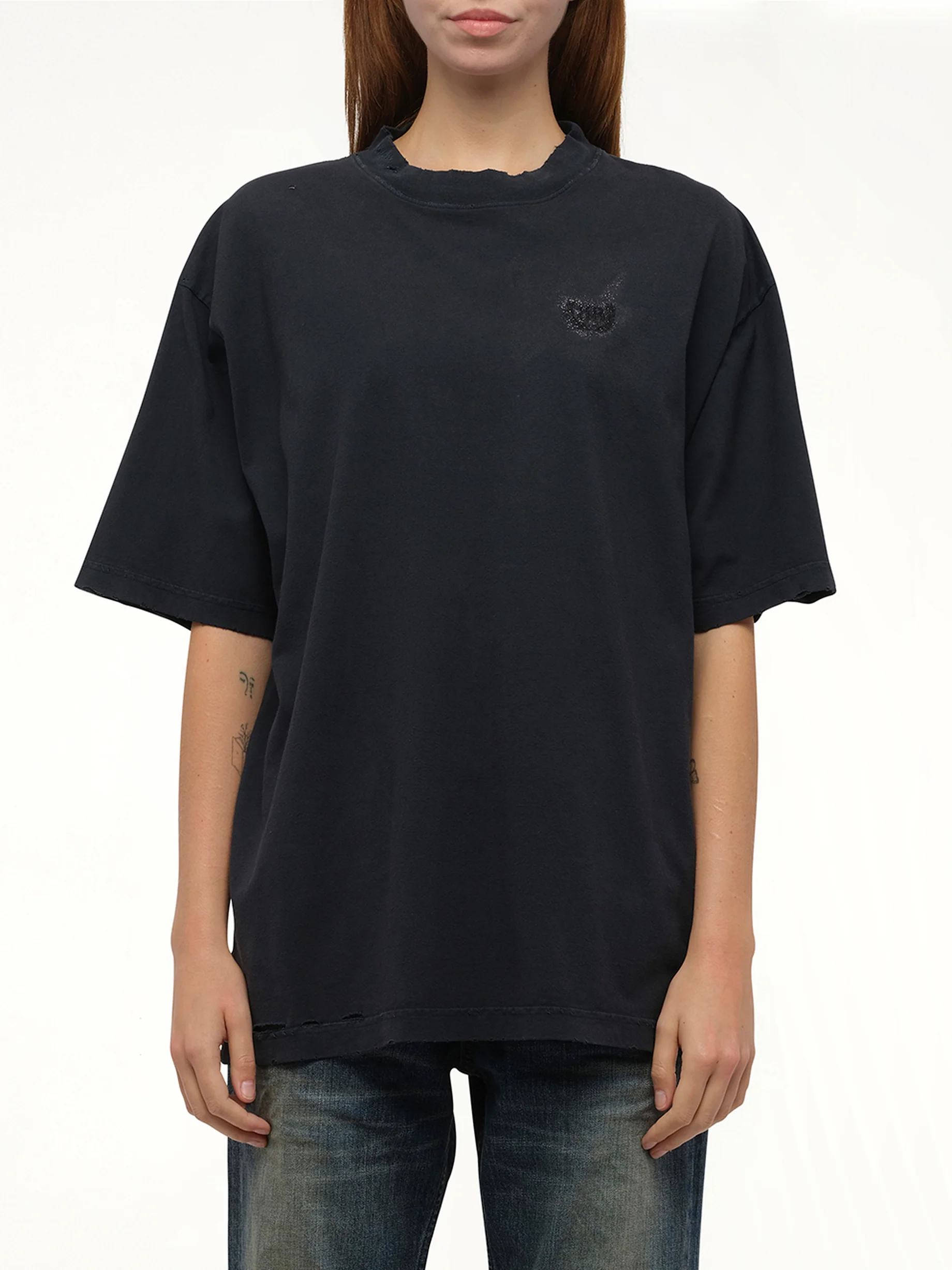 Nail Polish Medium Fit T-Shirt in Faded Washed Black