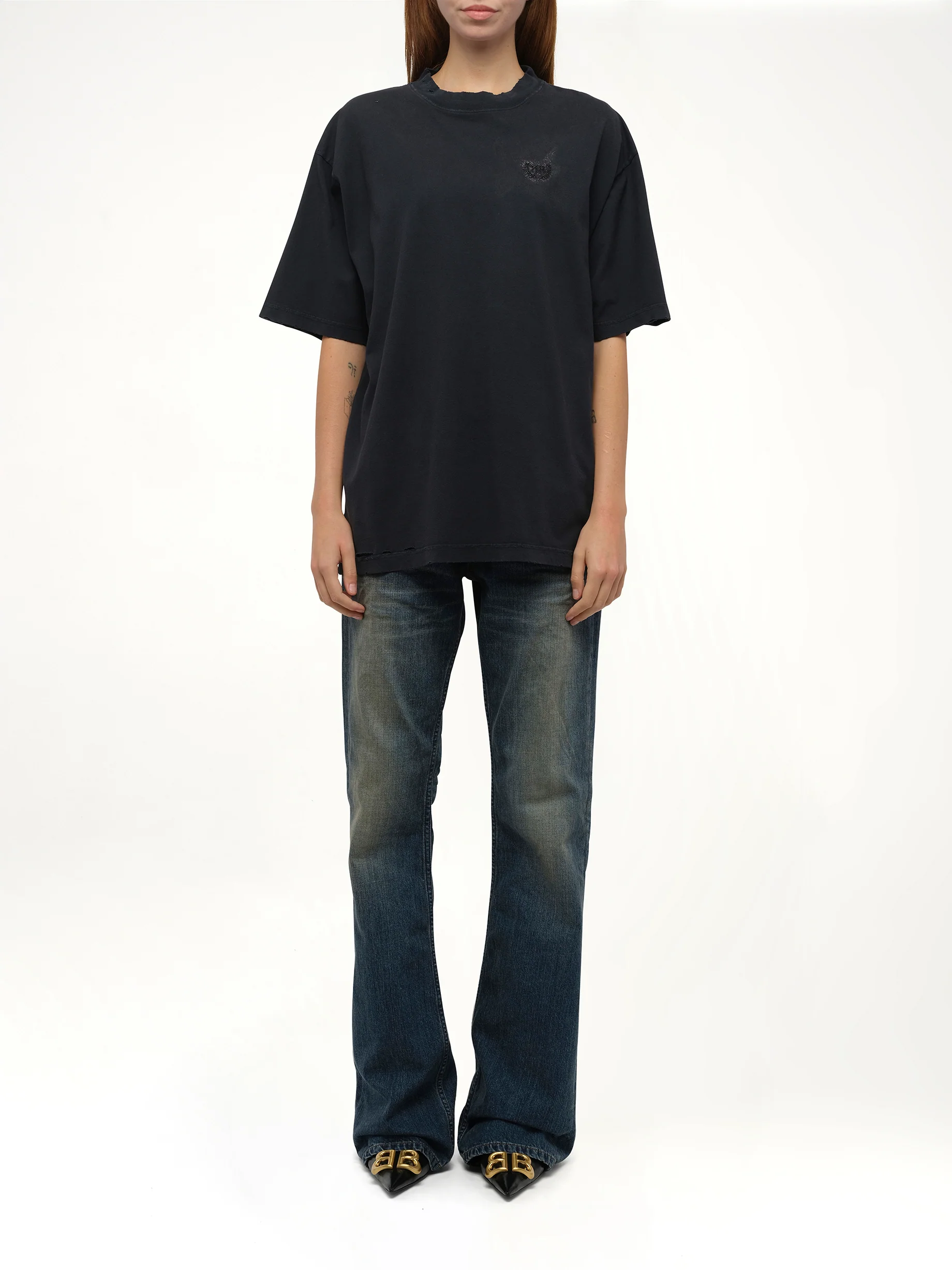 Nail Polish Medium Fit T-Shirt in Faded Washed Black - Image 7
