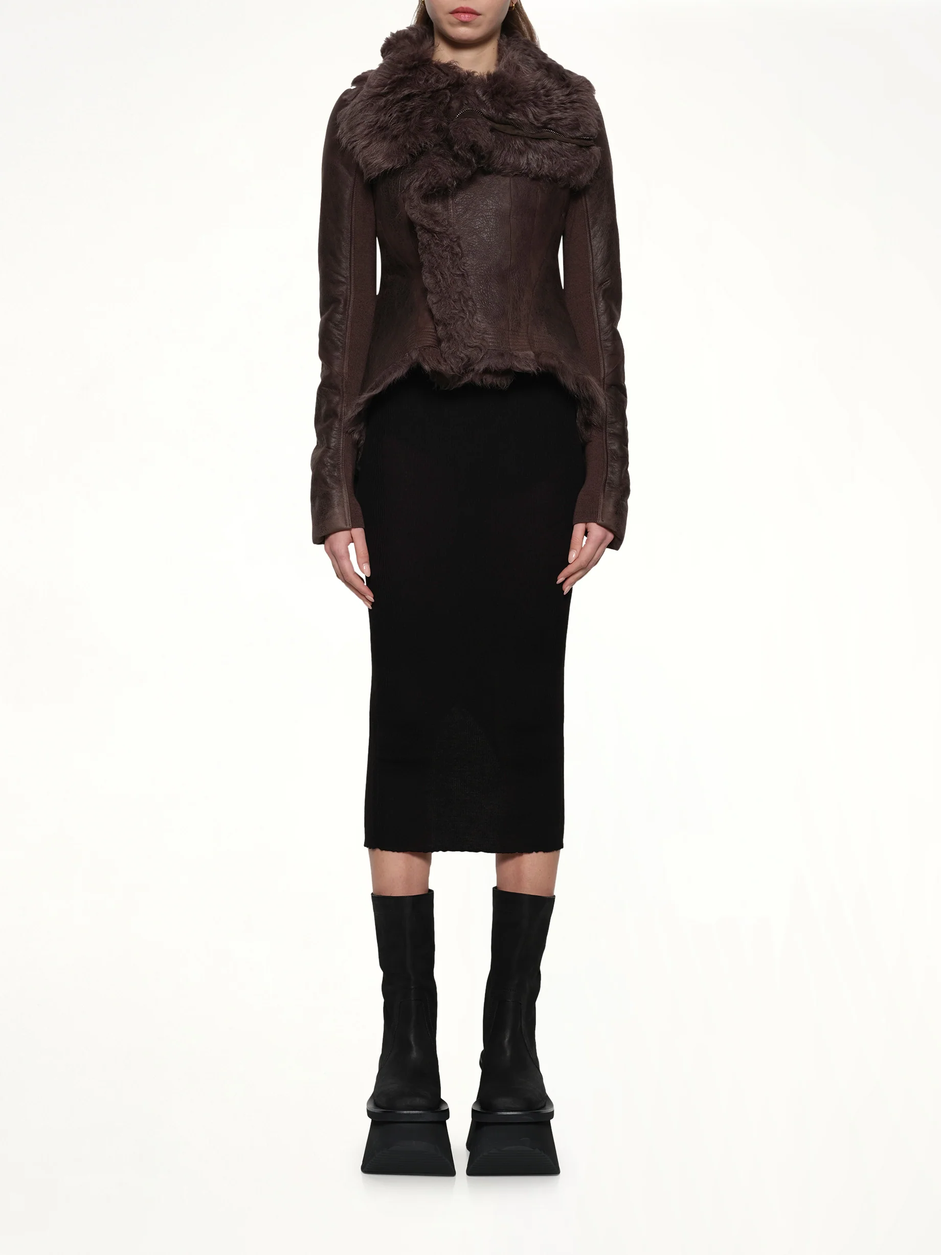 Naska Shearling Fur Jacket in Dark Dust - Image 7