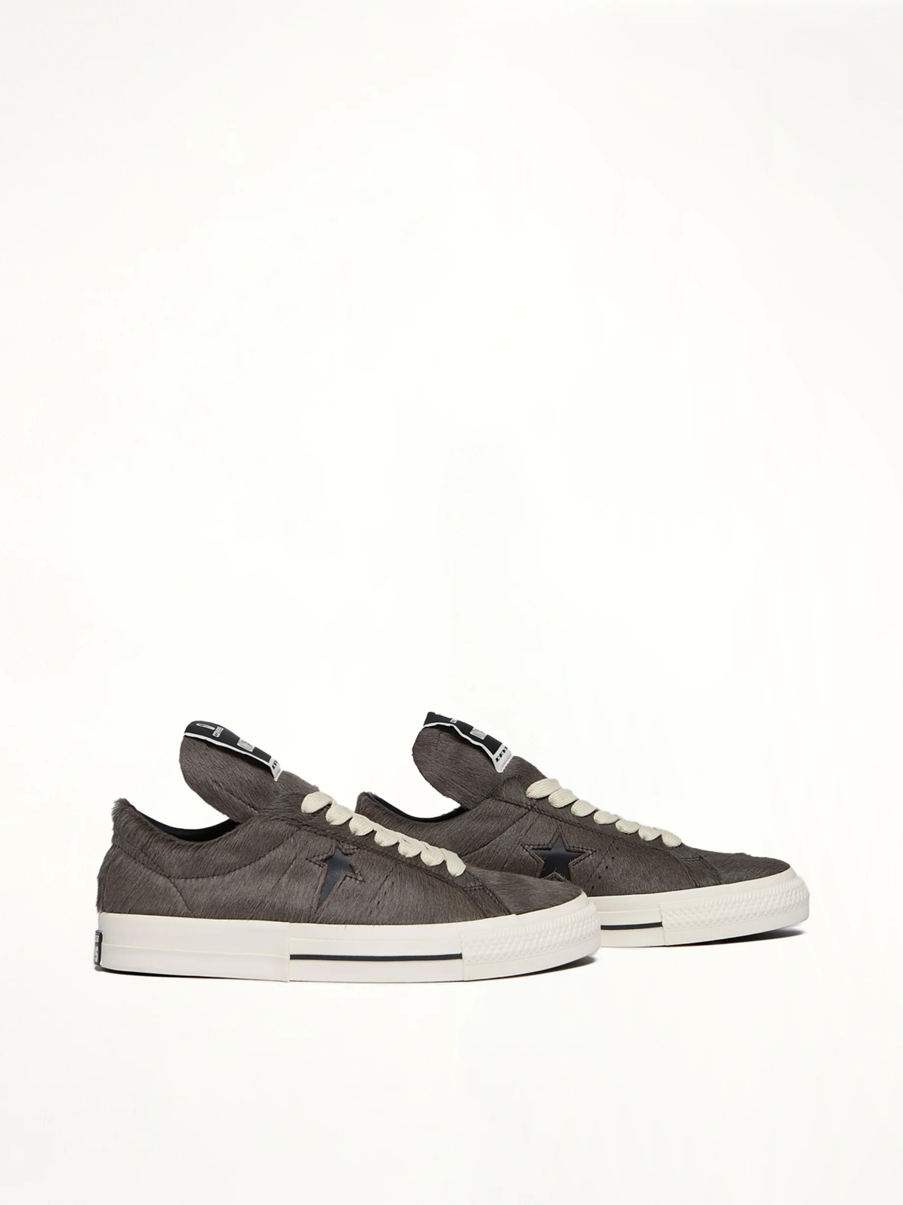 One Star Fur Sneaker A14796C in Dark Dust/Black - Image 11