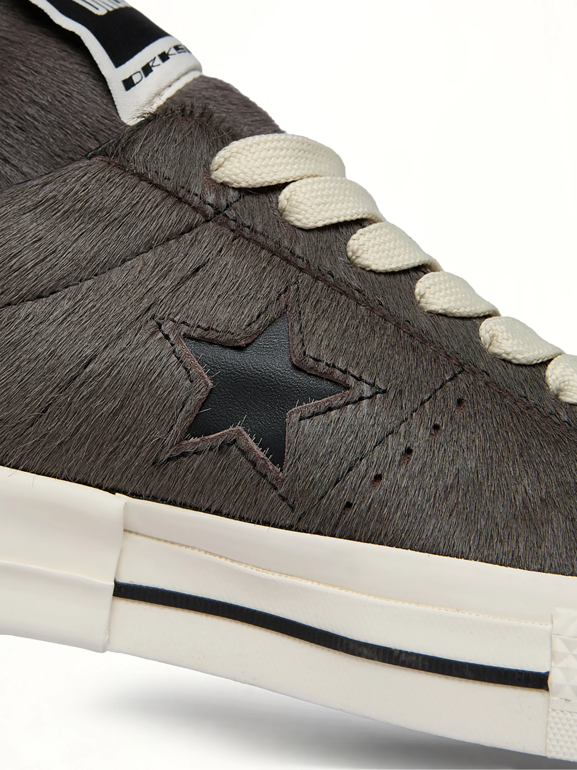 One Star Fur Sneaker A14796C in Dark Dust/Black - Image 9