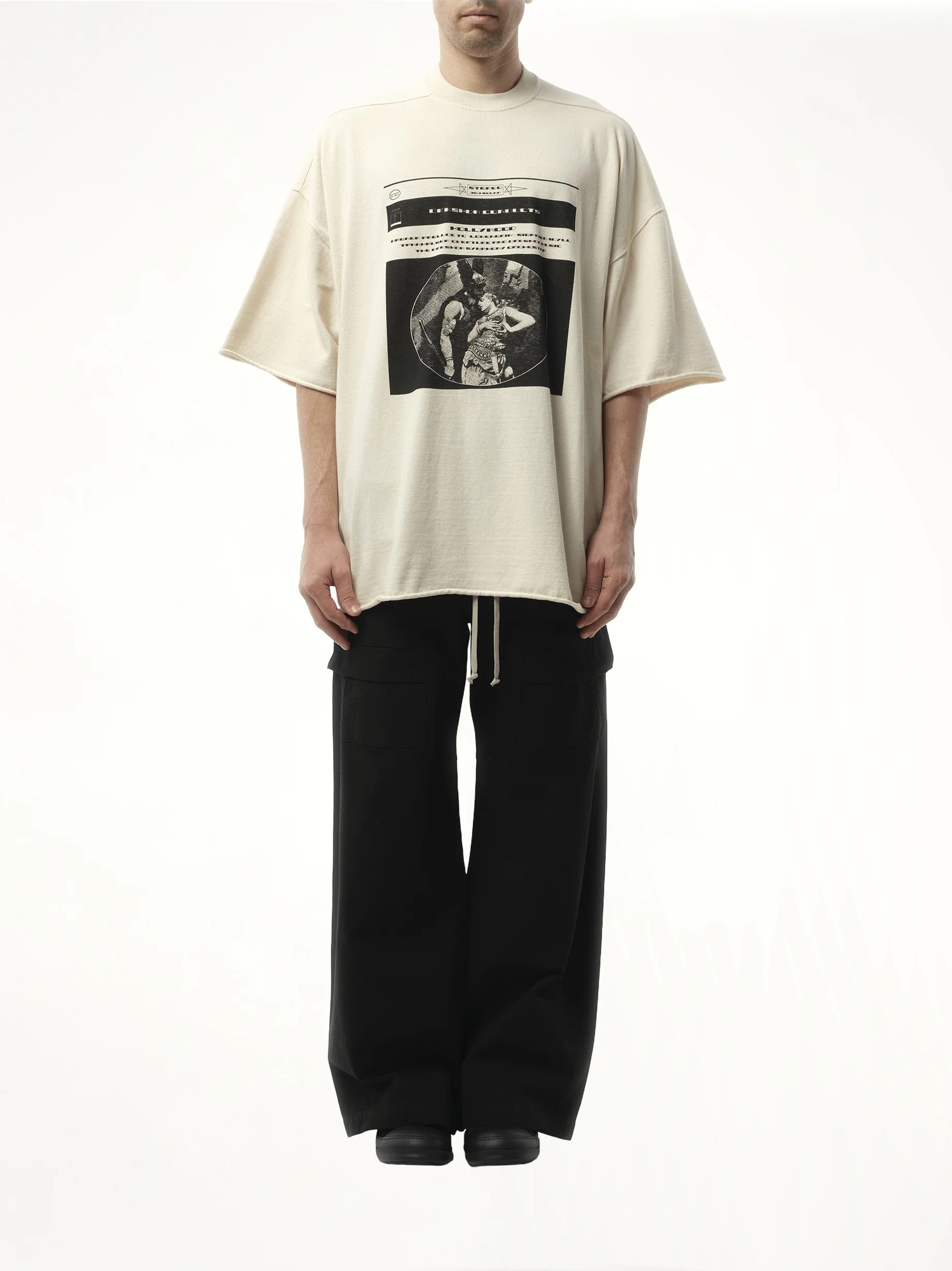 Opera Print Tommy T in Natural/Pearl - Image 4