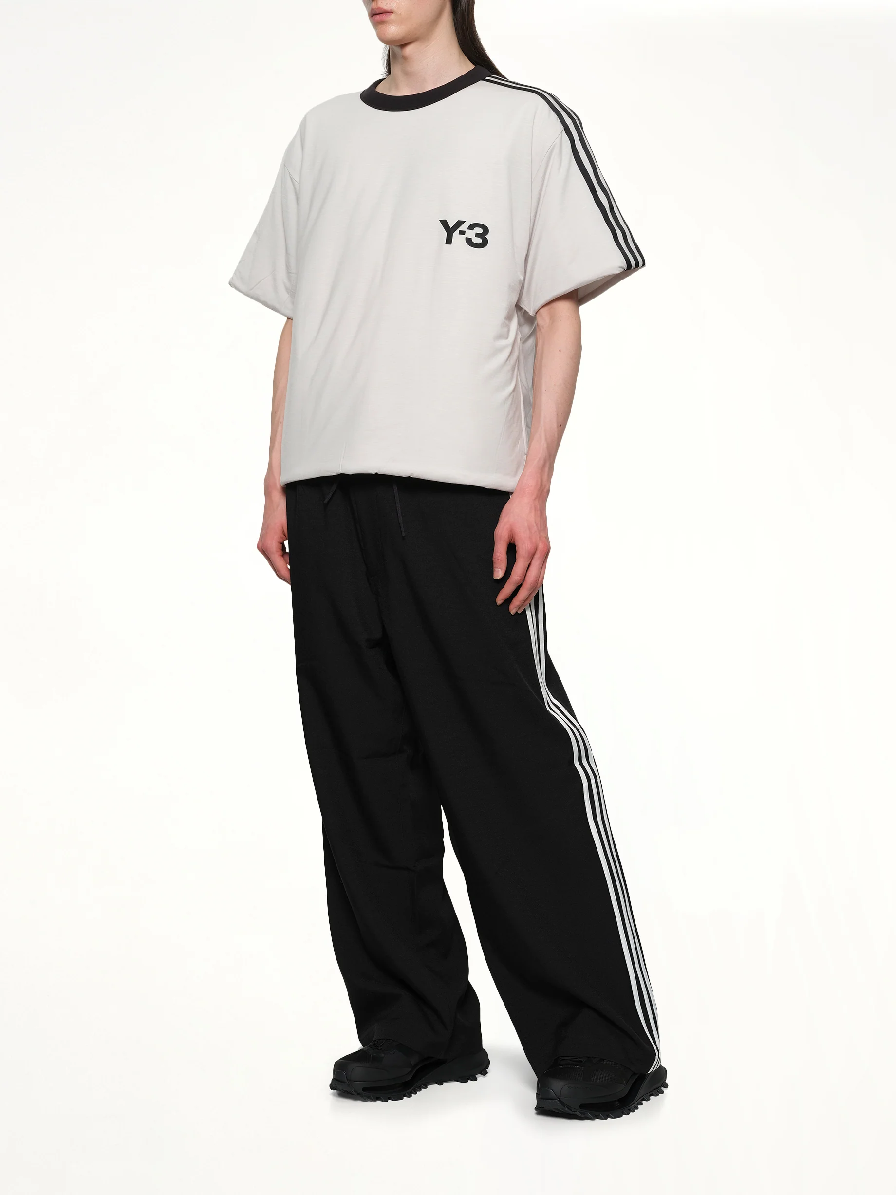 Padded Short Sleeve T-Shirt 3-Stripes in Grey - Image 4