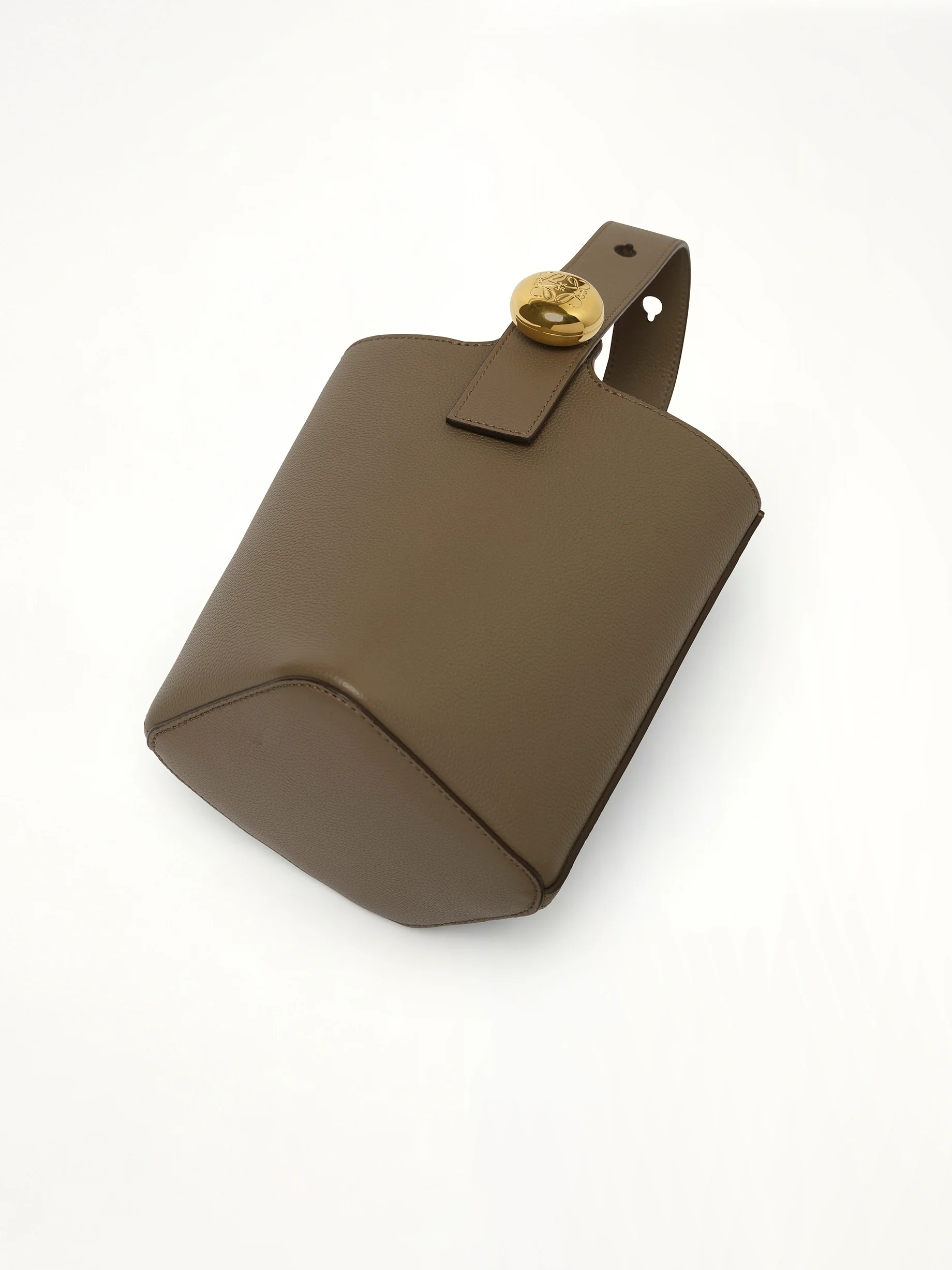 Pebble Bucket Mini in Taupe - Image 9