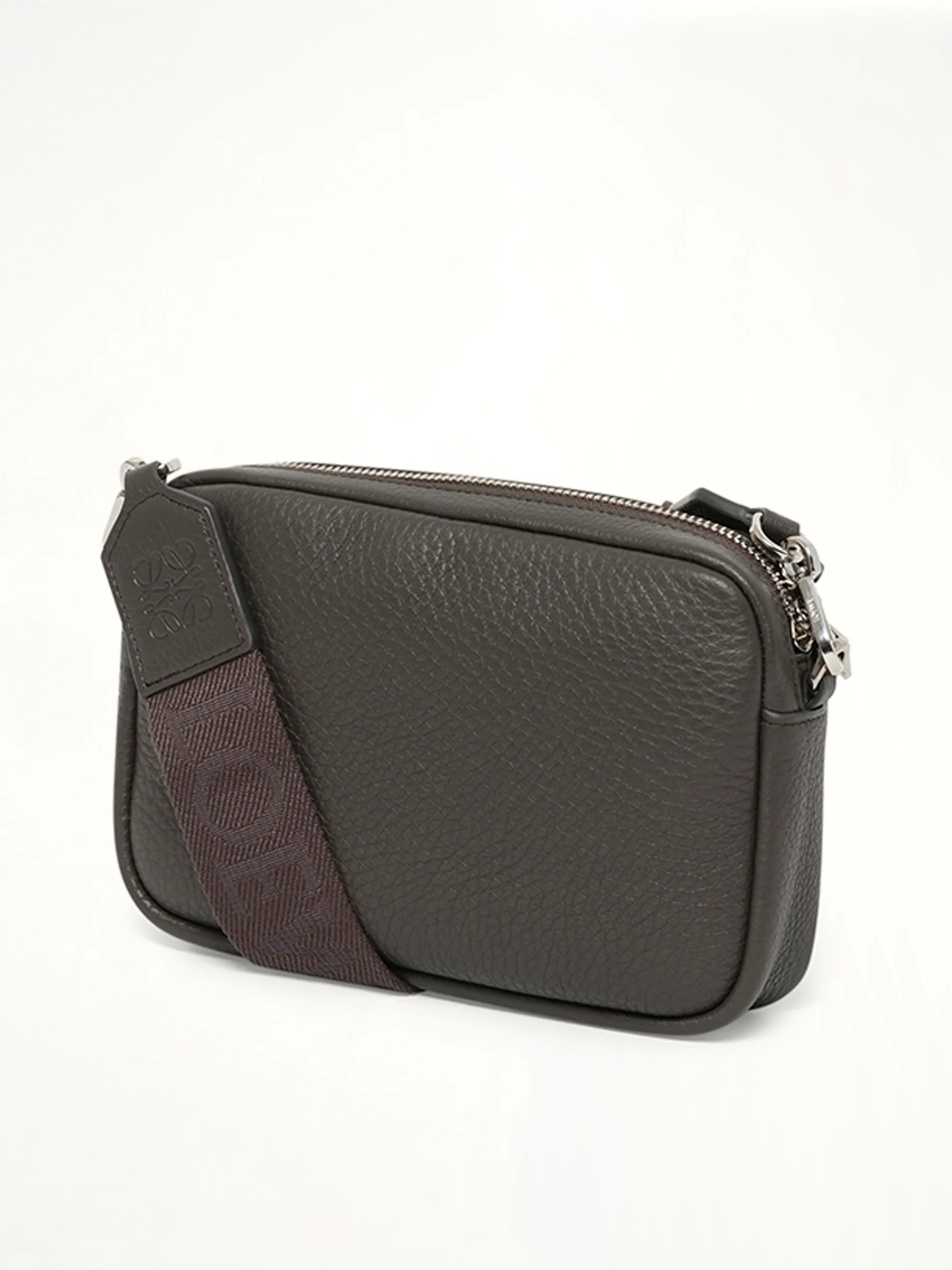Pebble Messenger Small in Dark Grey - Image 3