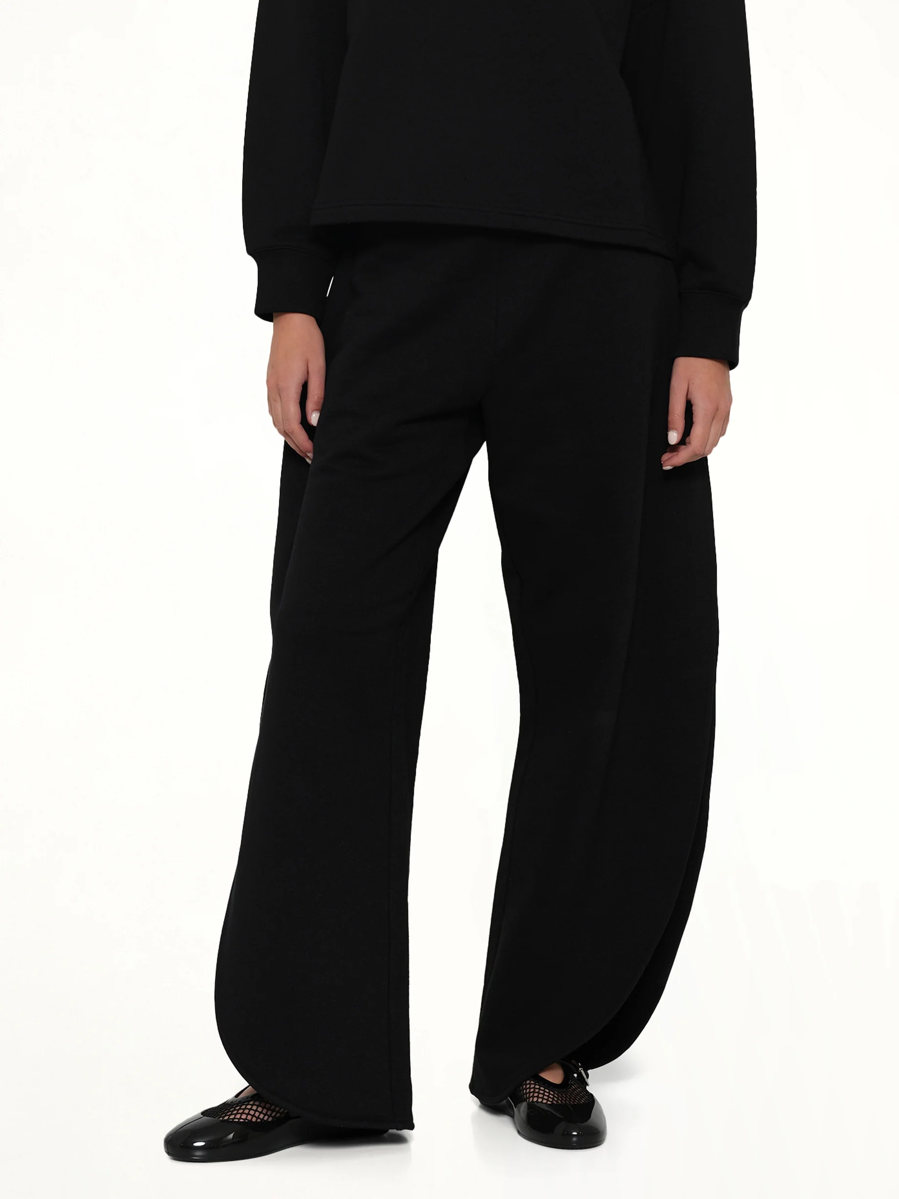 Petal Joggers in Black - Image 6
