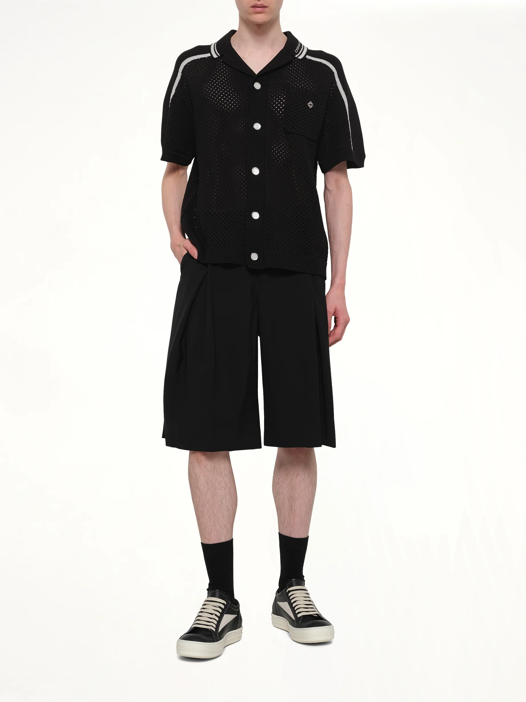 Pleated Baggy Shorts in Black - Image 4