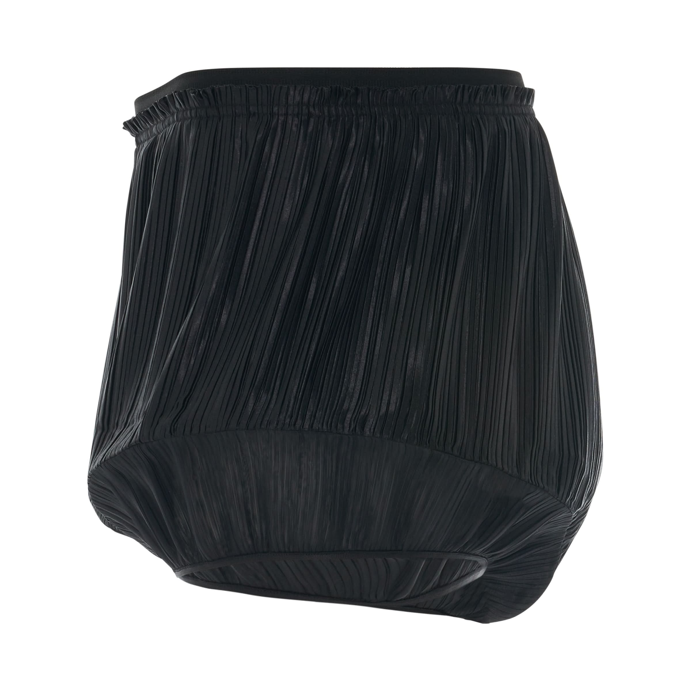 Pleated Structured Shorts in Black - Image 3
