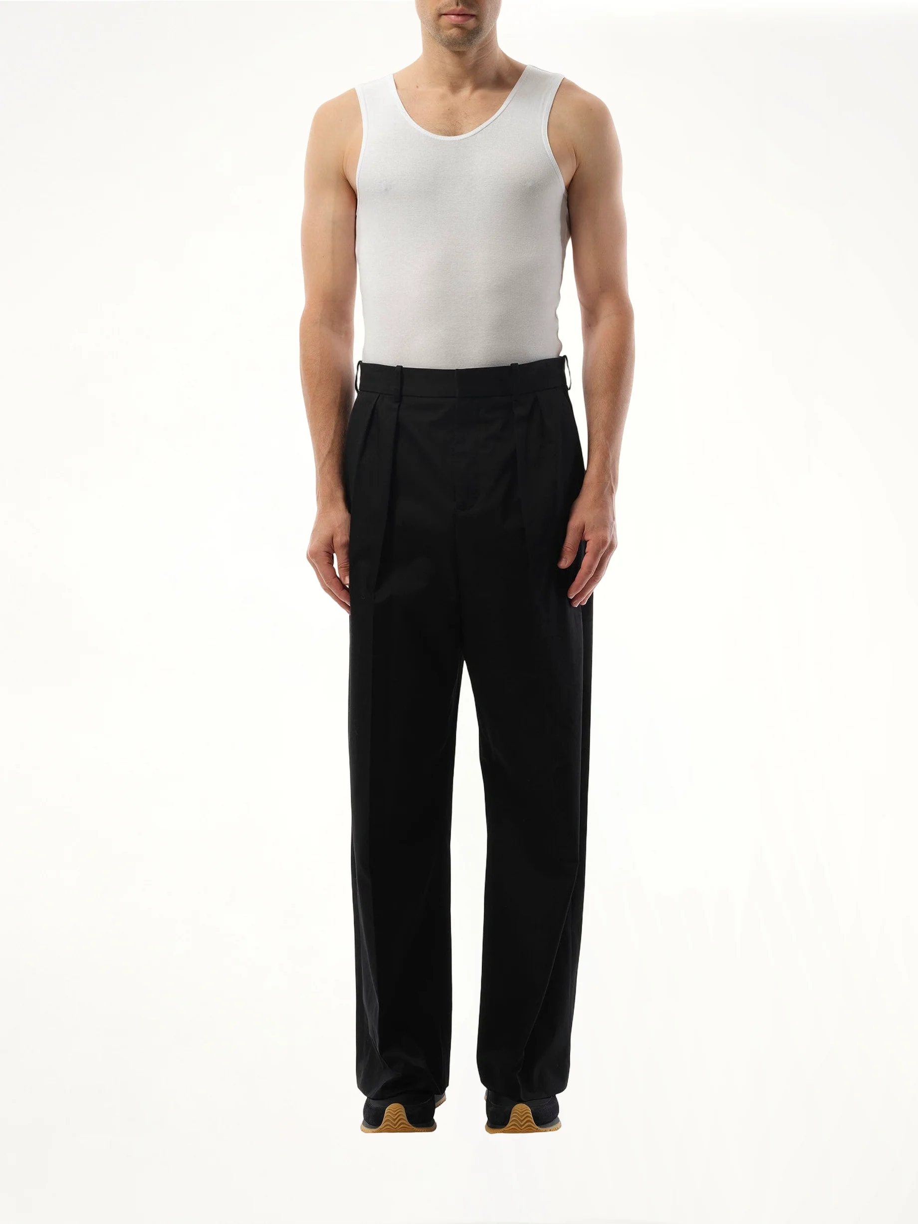 Pleated Trouser in Black - Image 4