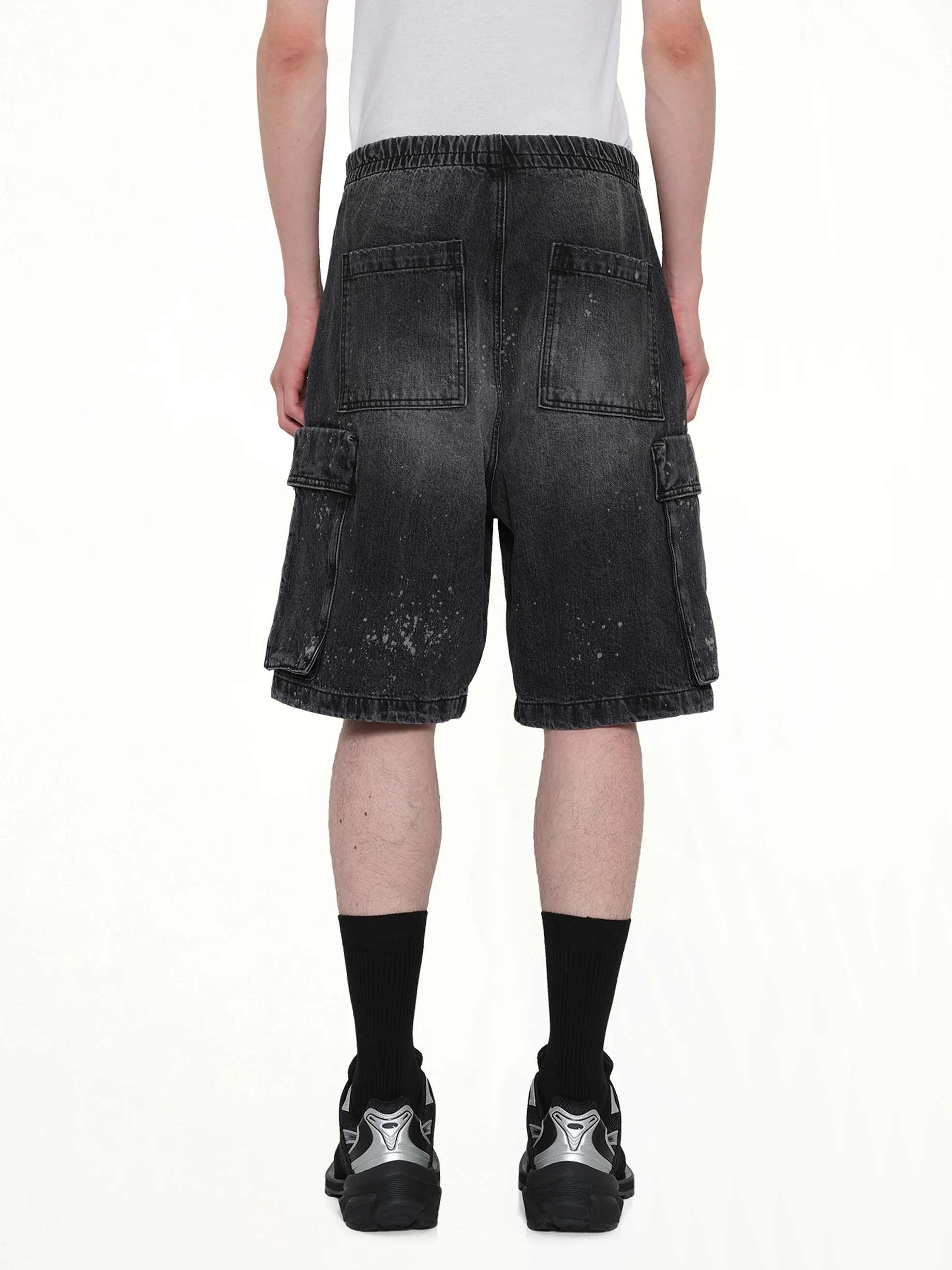 Pocket Shorts in Black - Image 5