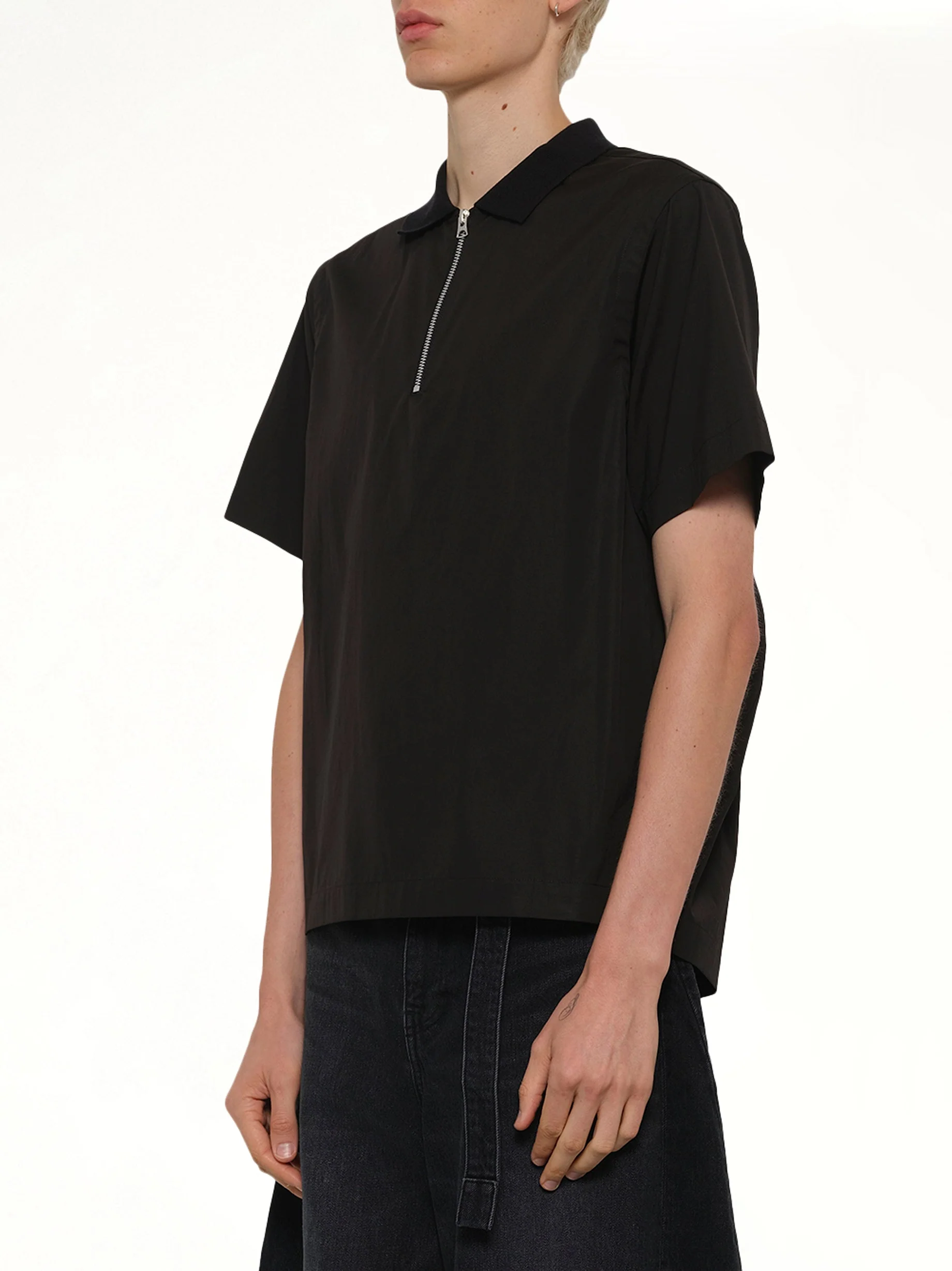 Poplin Pullover in Black - Image 3