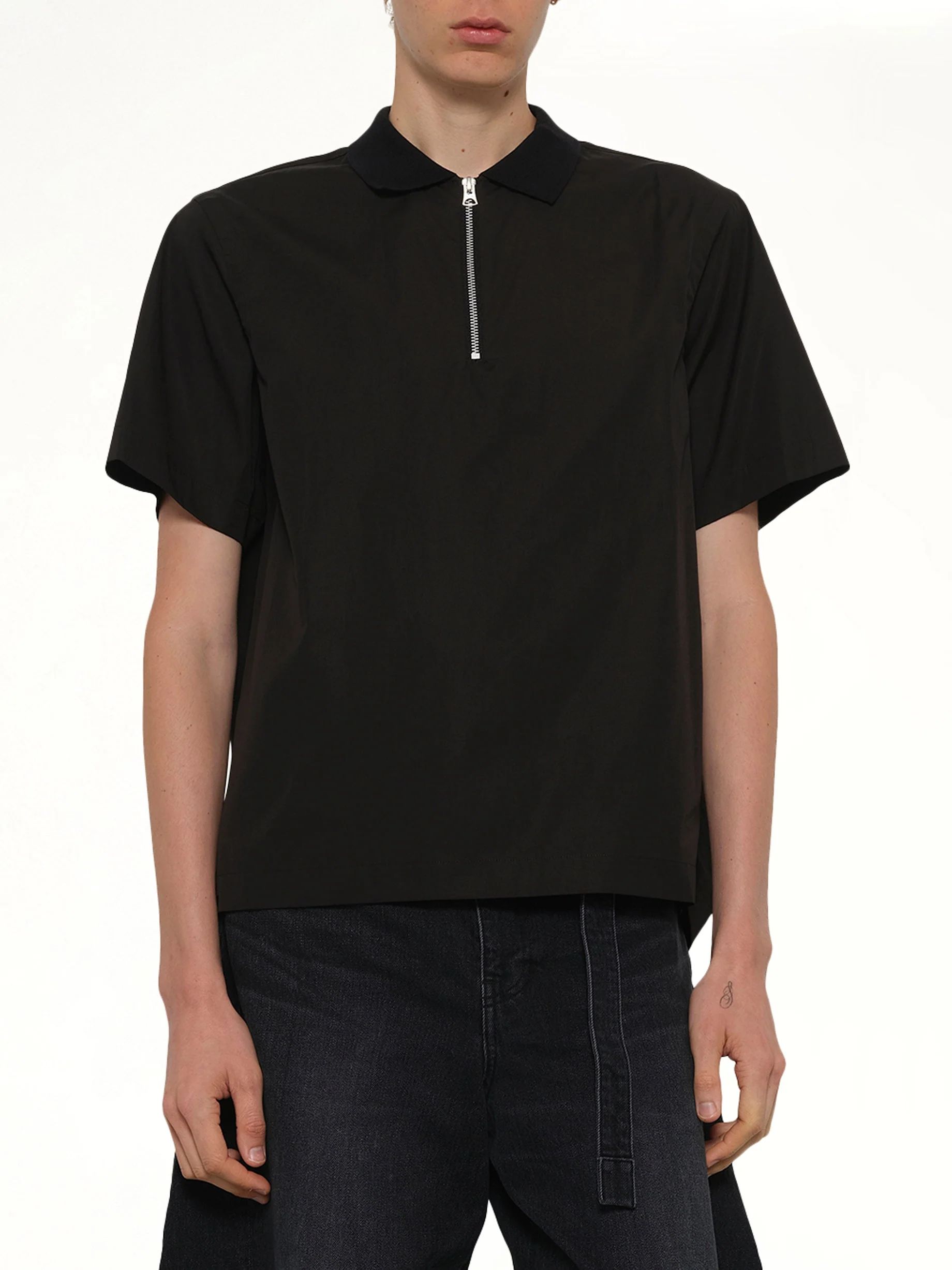 Poplin Pullover in Black - Image 6