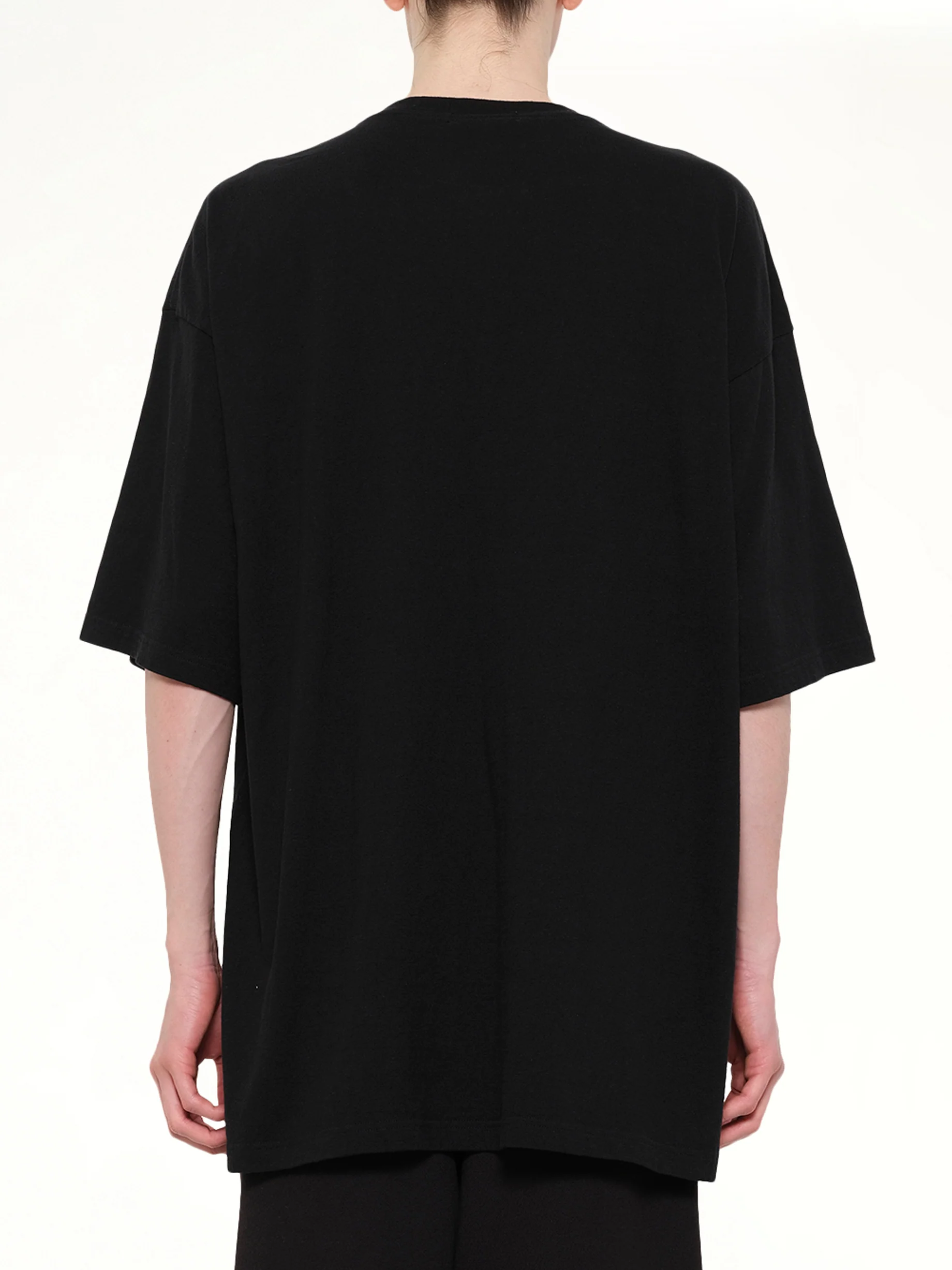 Portrait U Logo T-Shirt in Black - Image 5