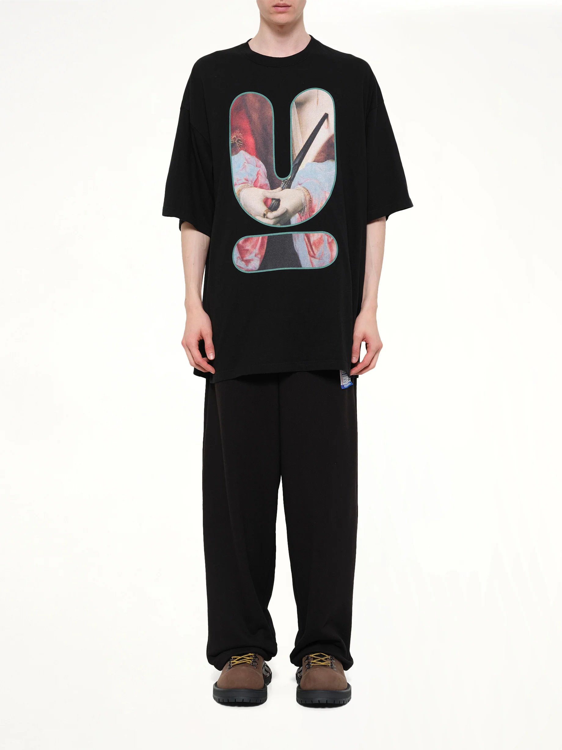 Portrait U Logo T-Shirt in Black - Image 7