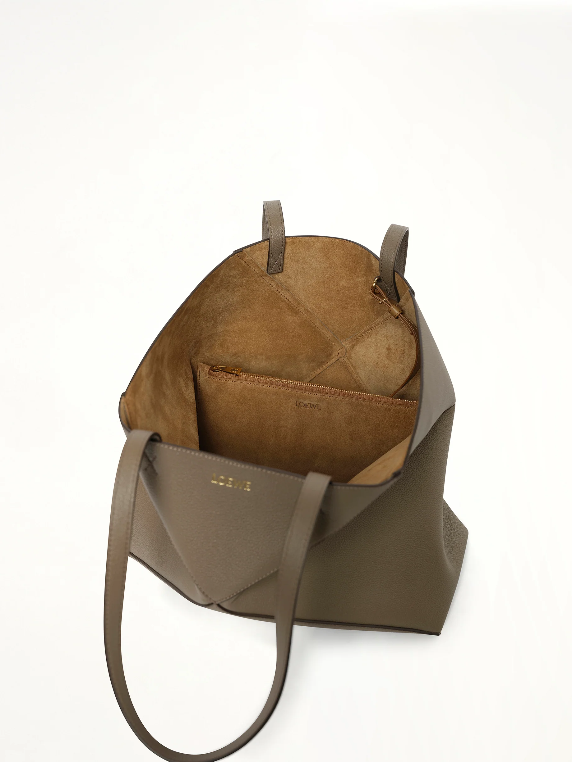 Puzzle Fold Tote Horizontal M in Taupe - Image 6