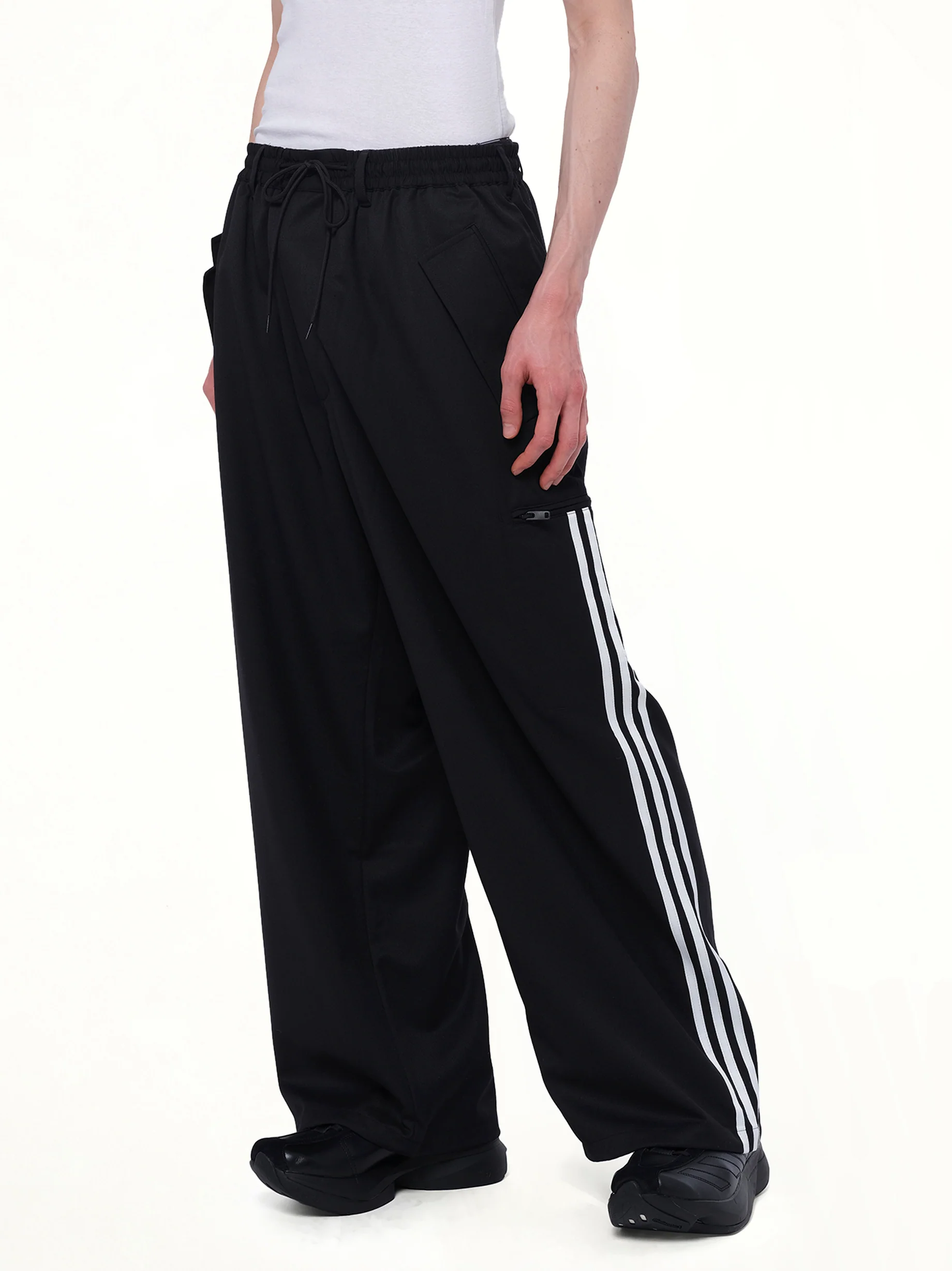Refined Wool Pants in Black - Image 6