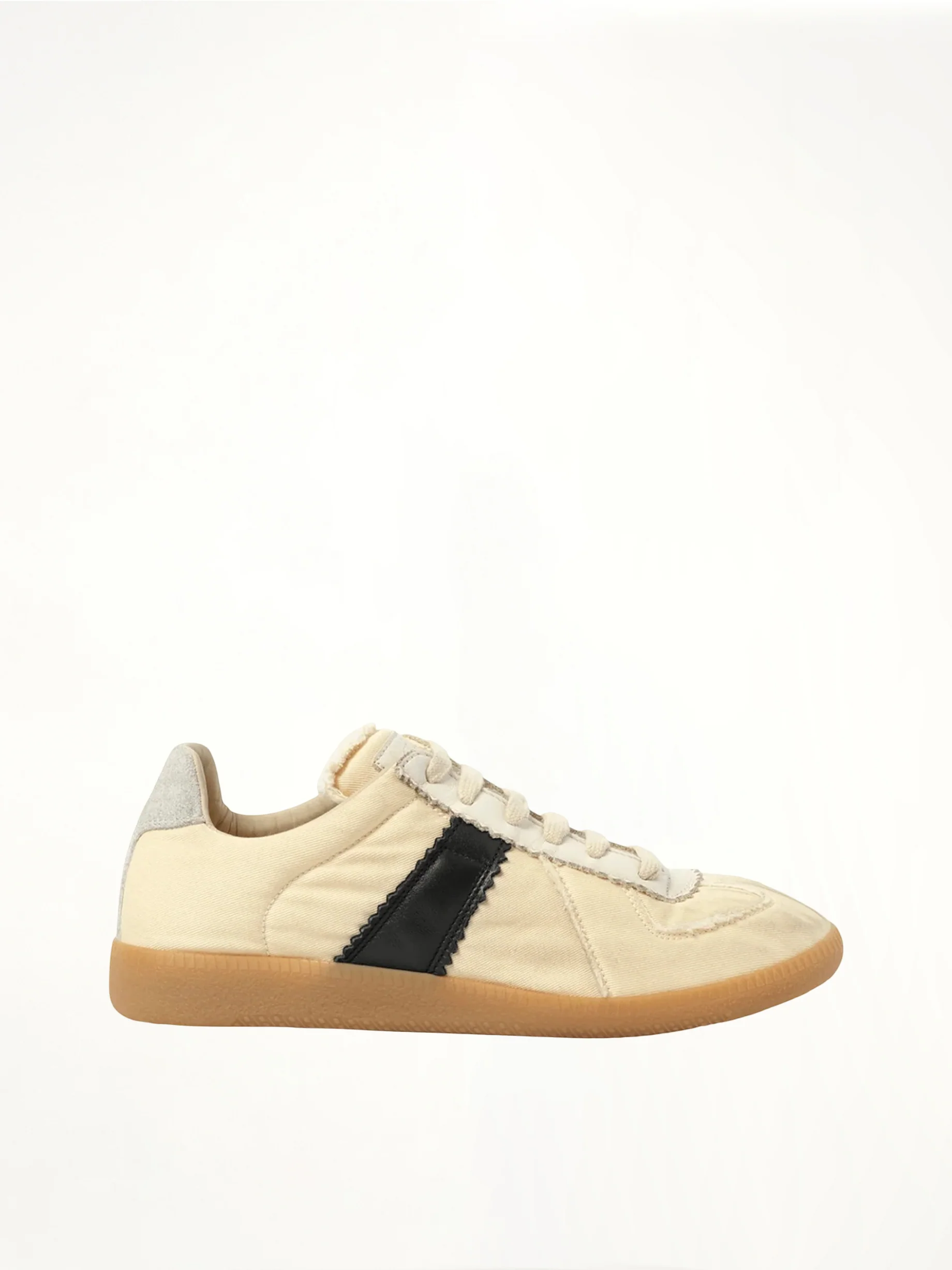 Replica Sneaker in Black/Yellow