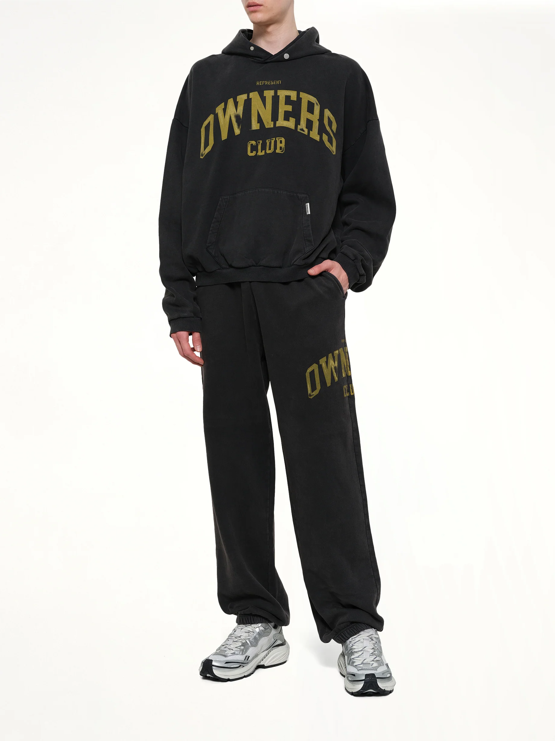 Represent Owners Club Sweatpant in Faded Black - Image 4
