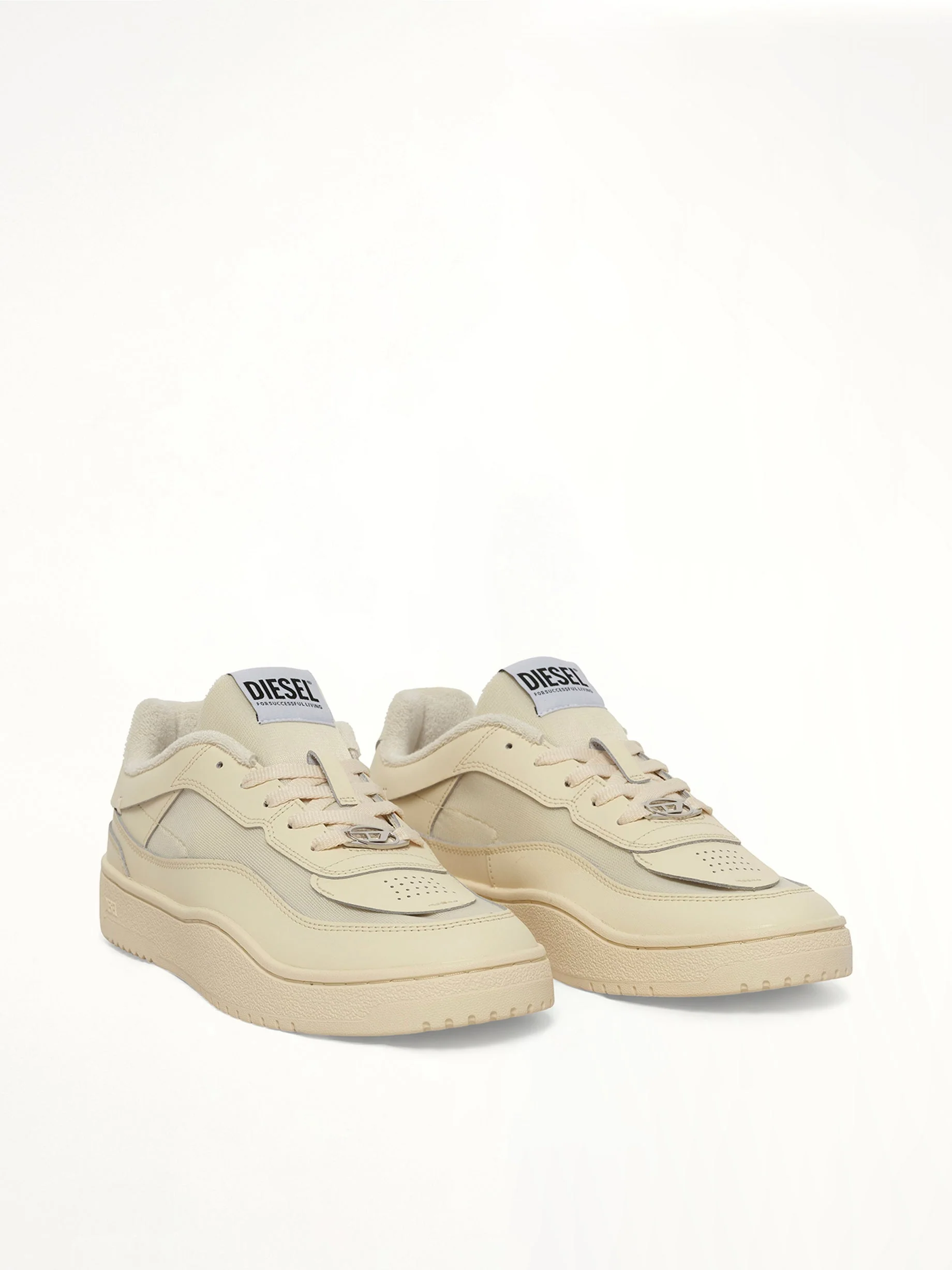 S-OVAL Skate Low Sneaker in White - Image 2
