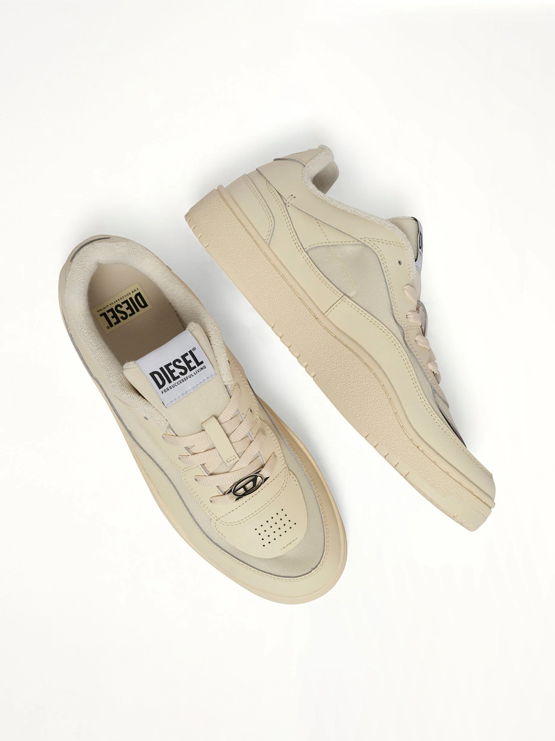 S-OVAL Skate Low Sneaker in White - Image 4