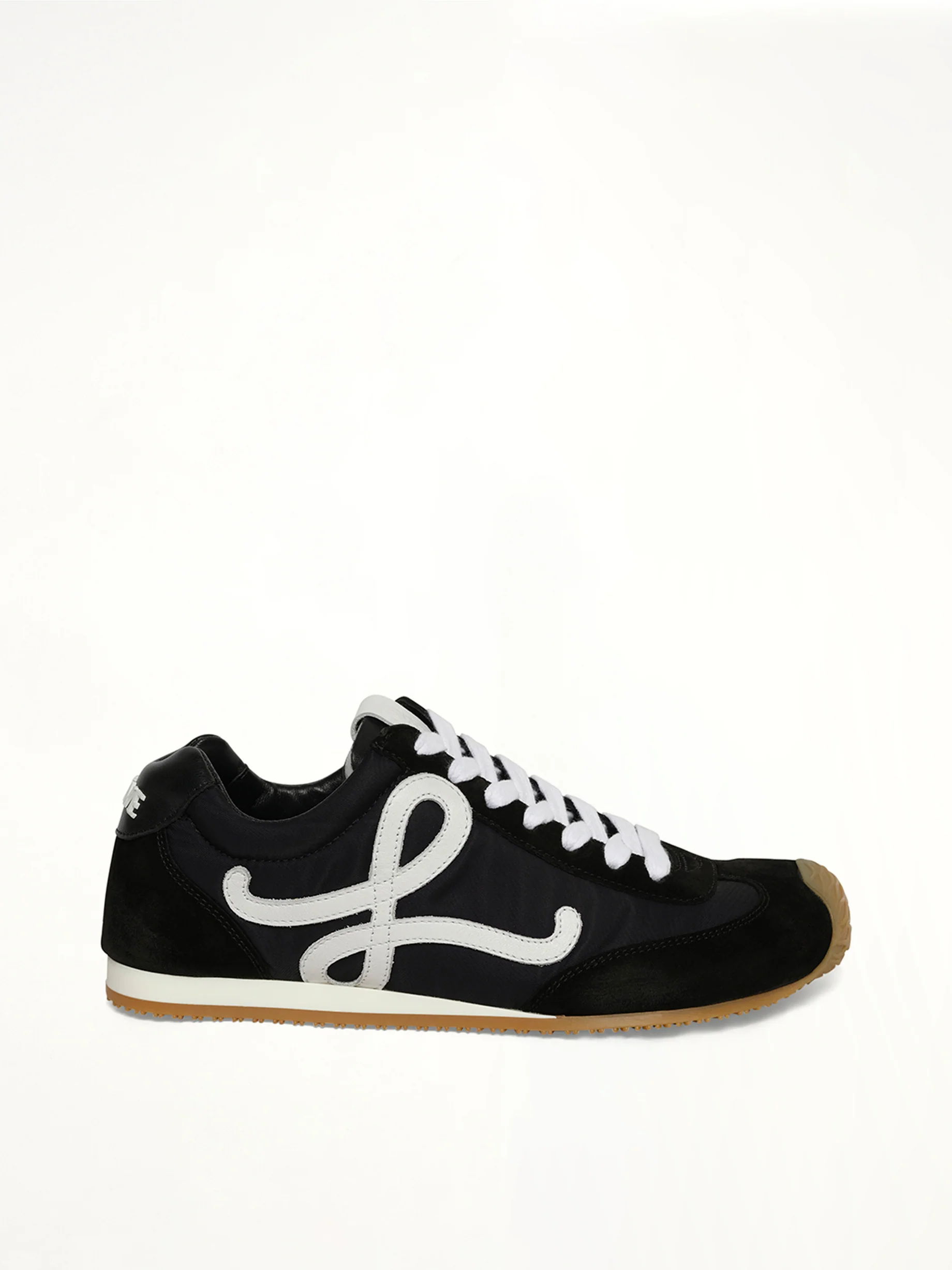 Ballet Runner 2.0 in Black/White