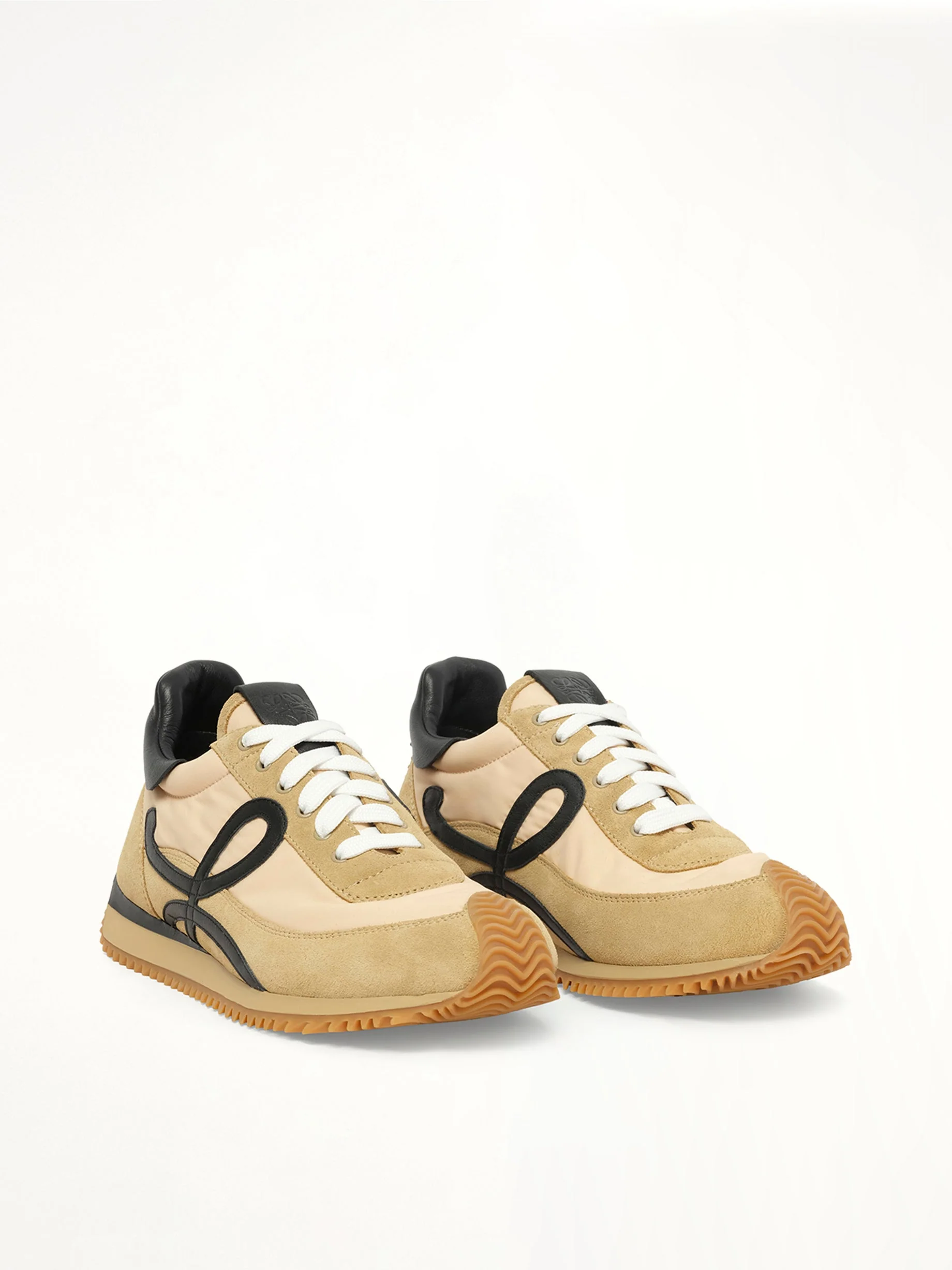 Flow Runner 2.0 in Gold/Black - Image 2