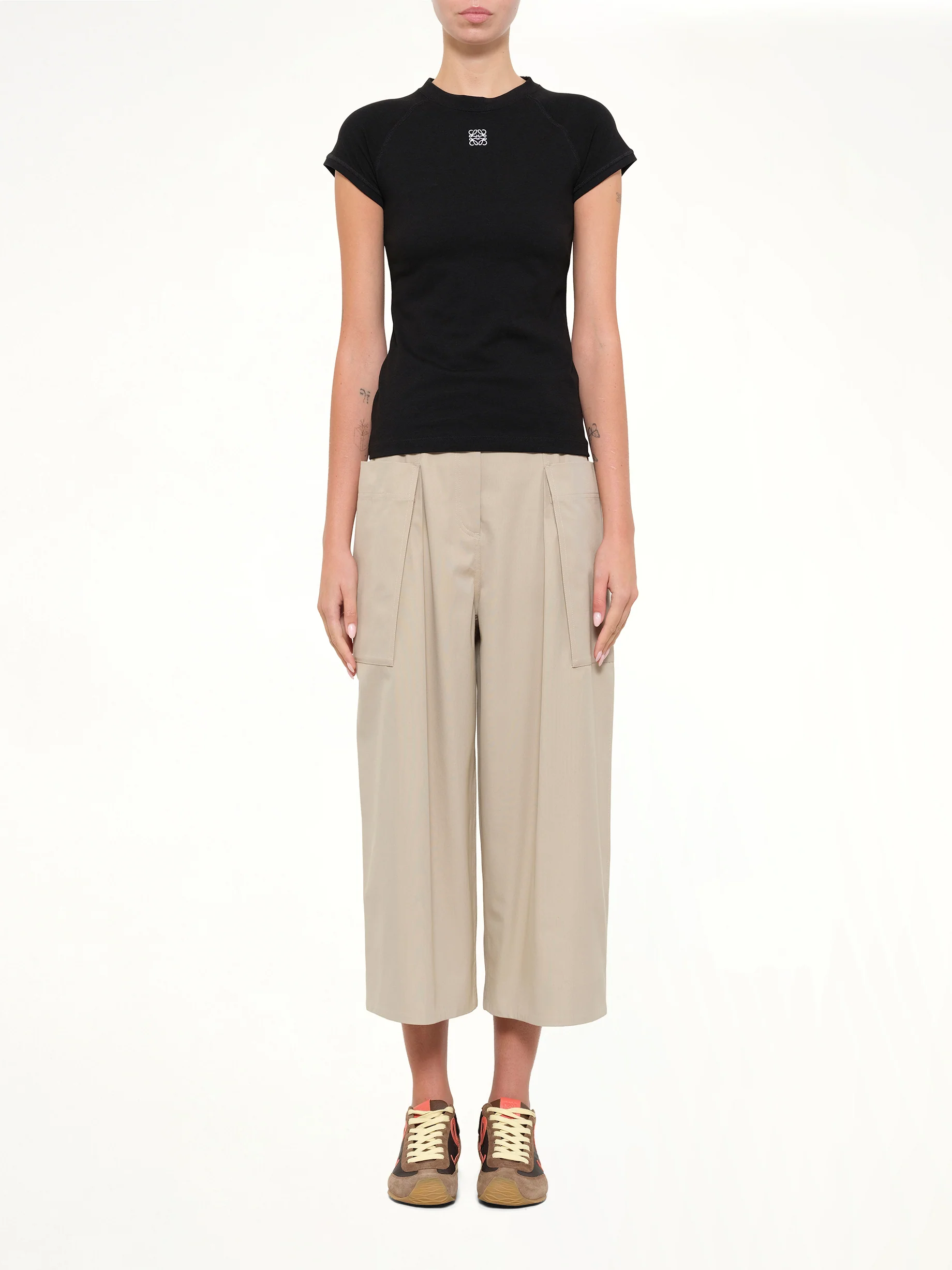 Small Fit T-Shirt in Black - Image 7
