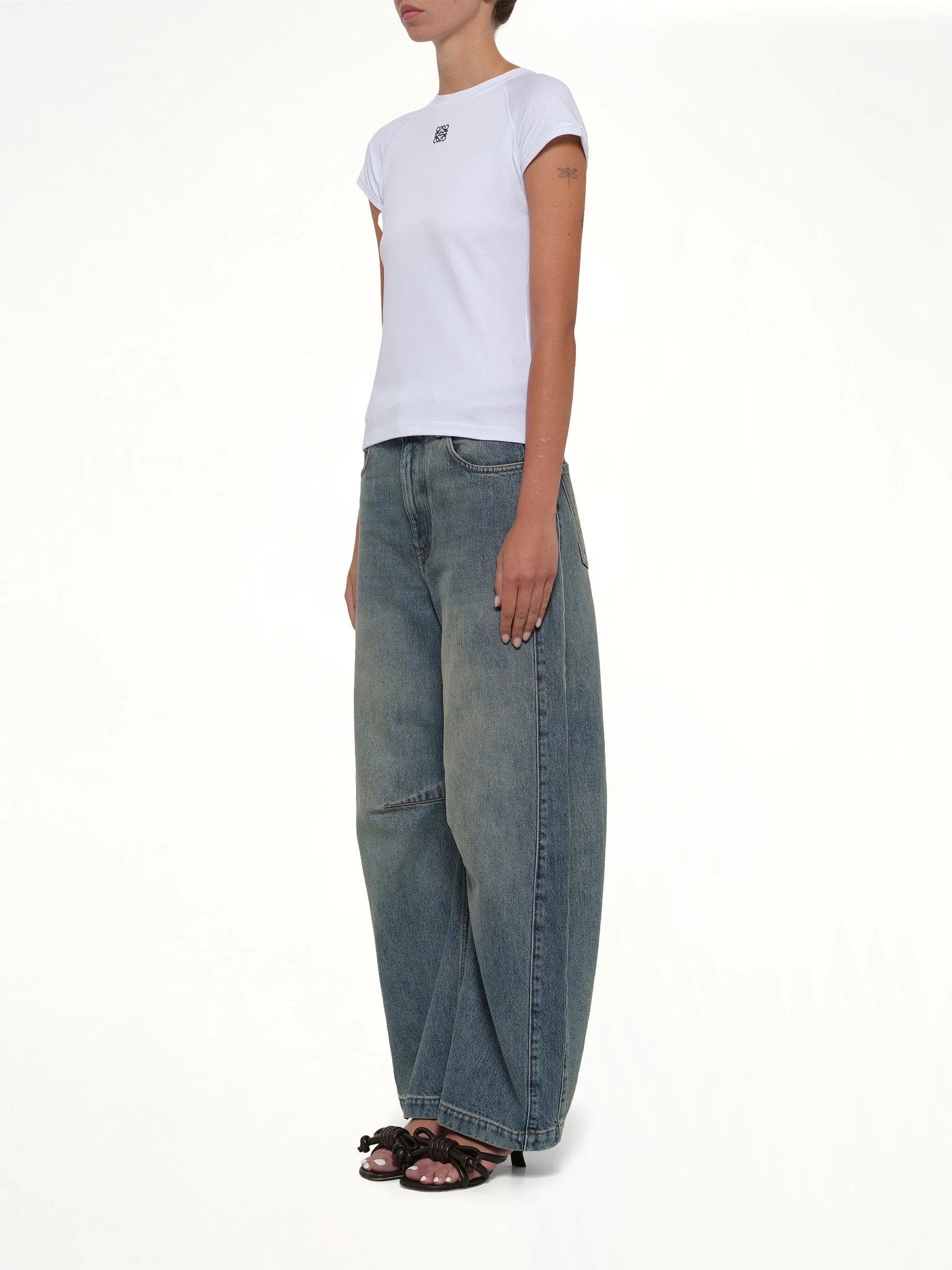 Small Fit T-Shirt in White - Image 4
