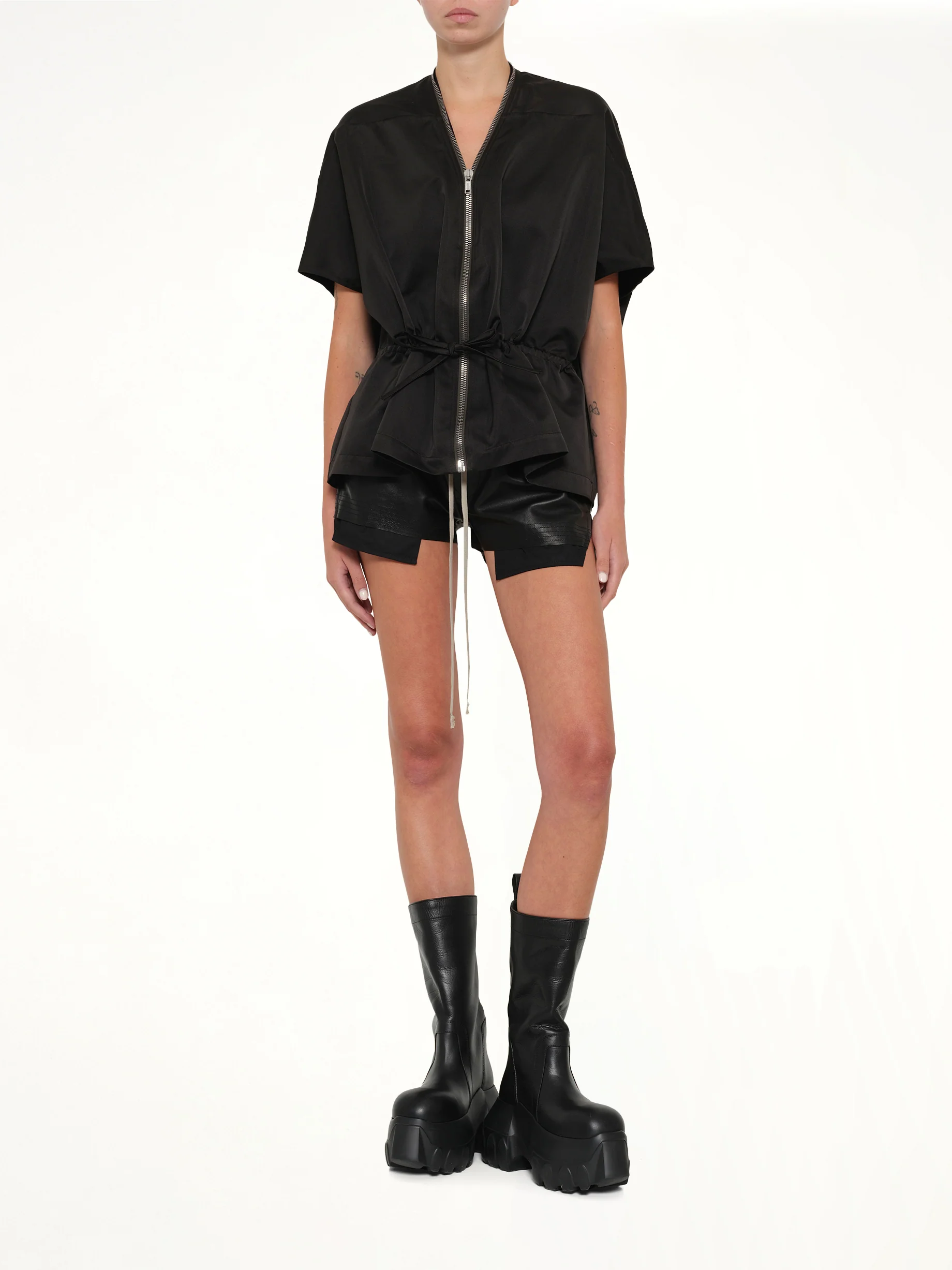 Sail Jacket in Black - Image 4
