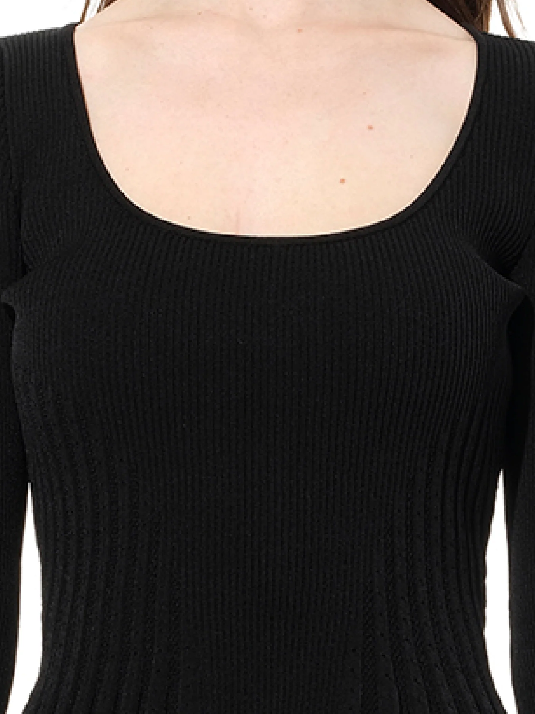 Scoop Pleated Knitwear in Black - Image 2