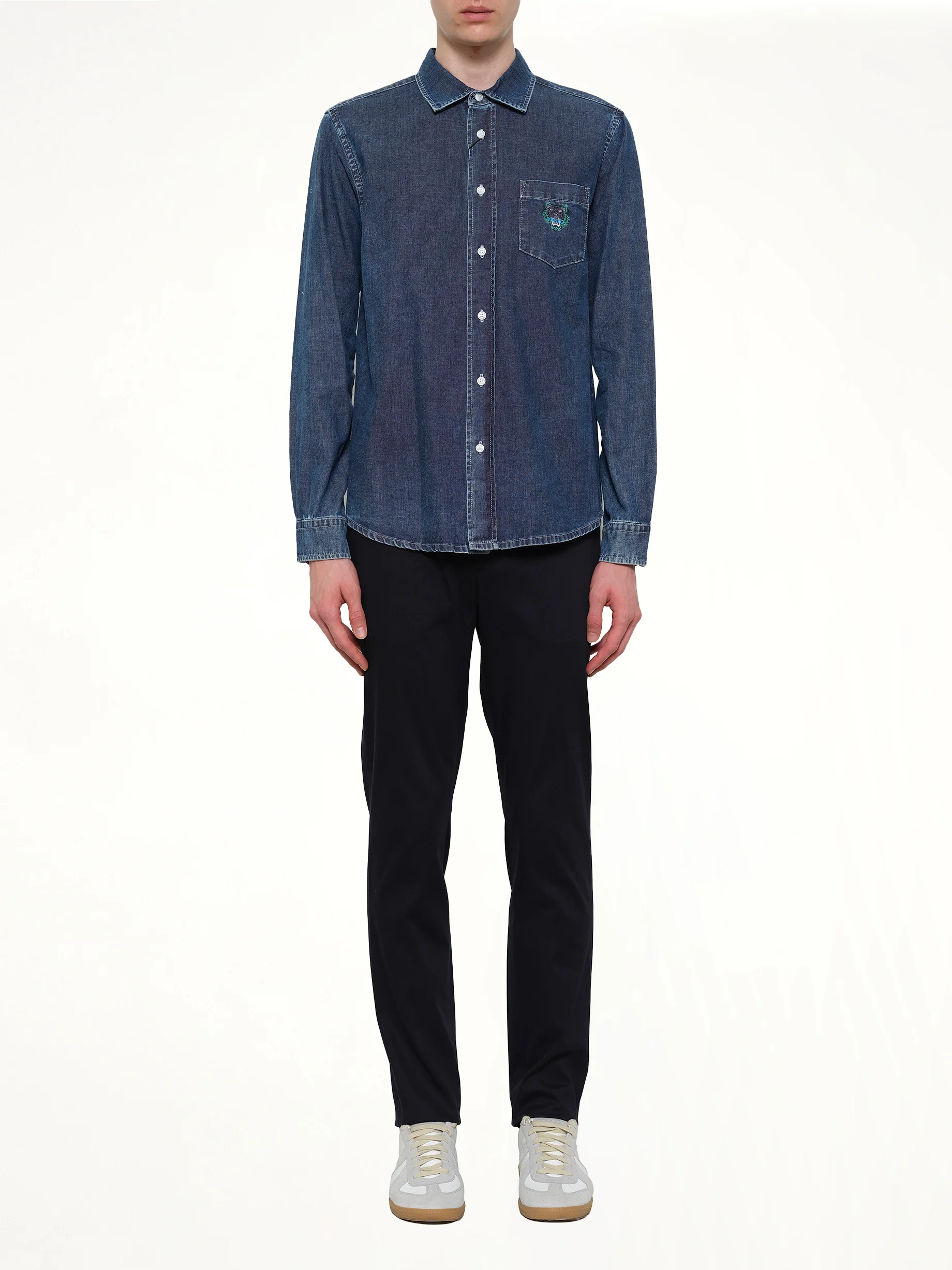 Classic Tiger Shirt in Navy - Image 2