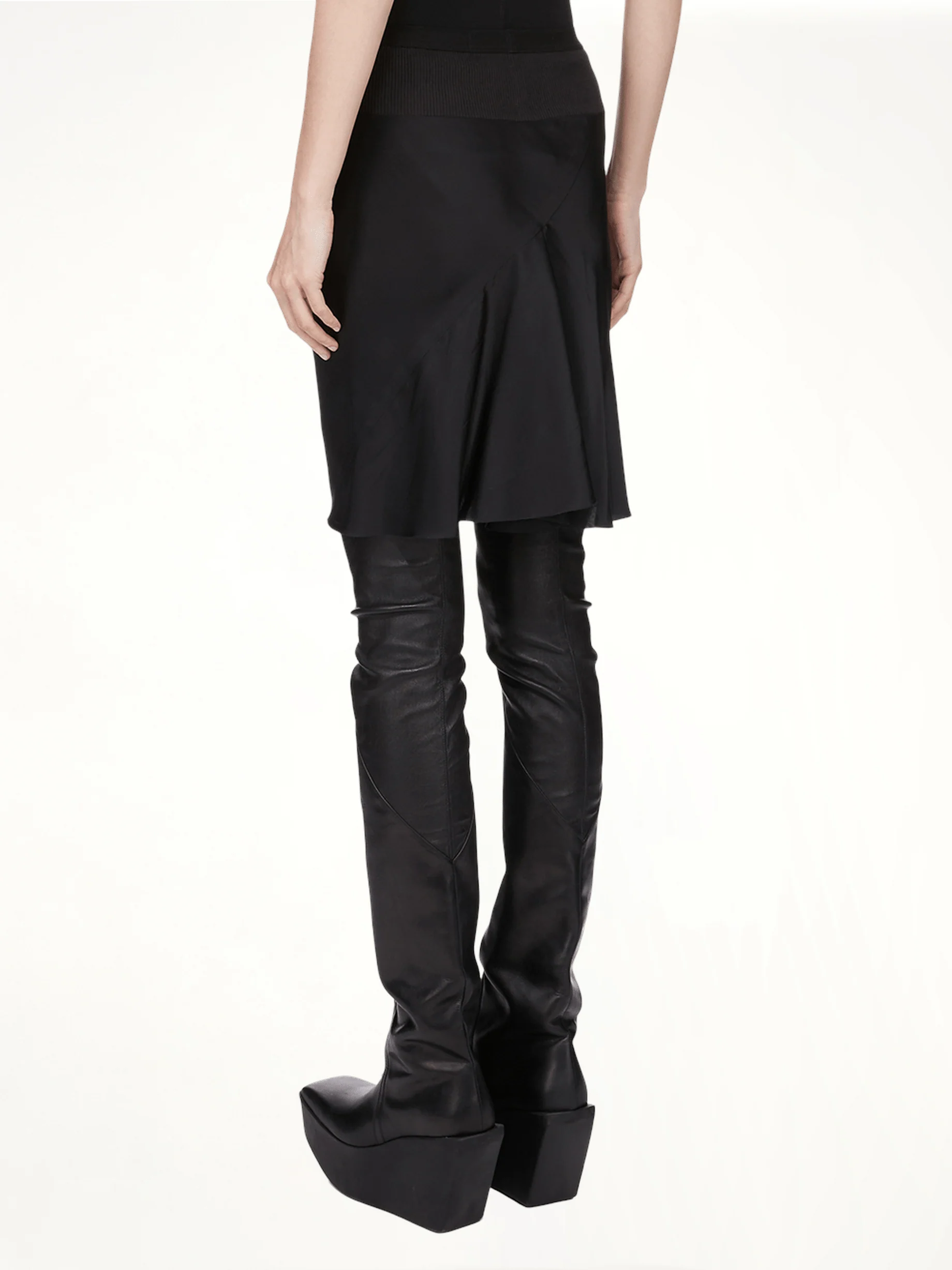 Short Bias Skirt in Black - Image 6