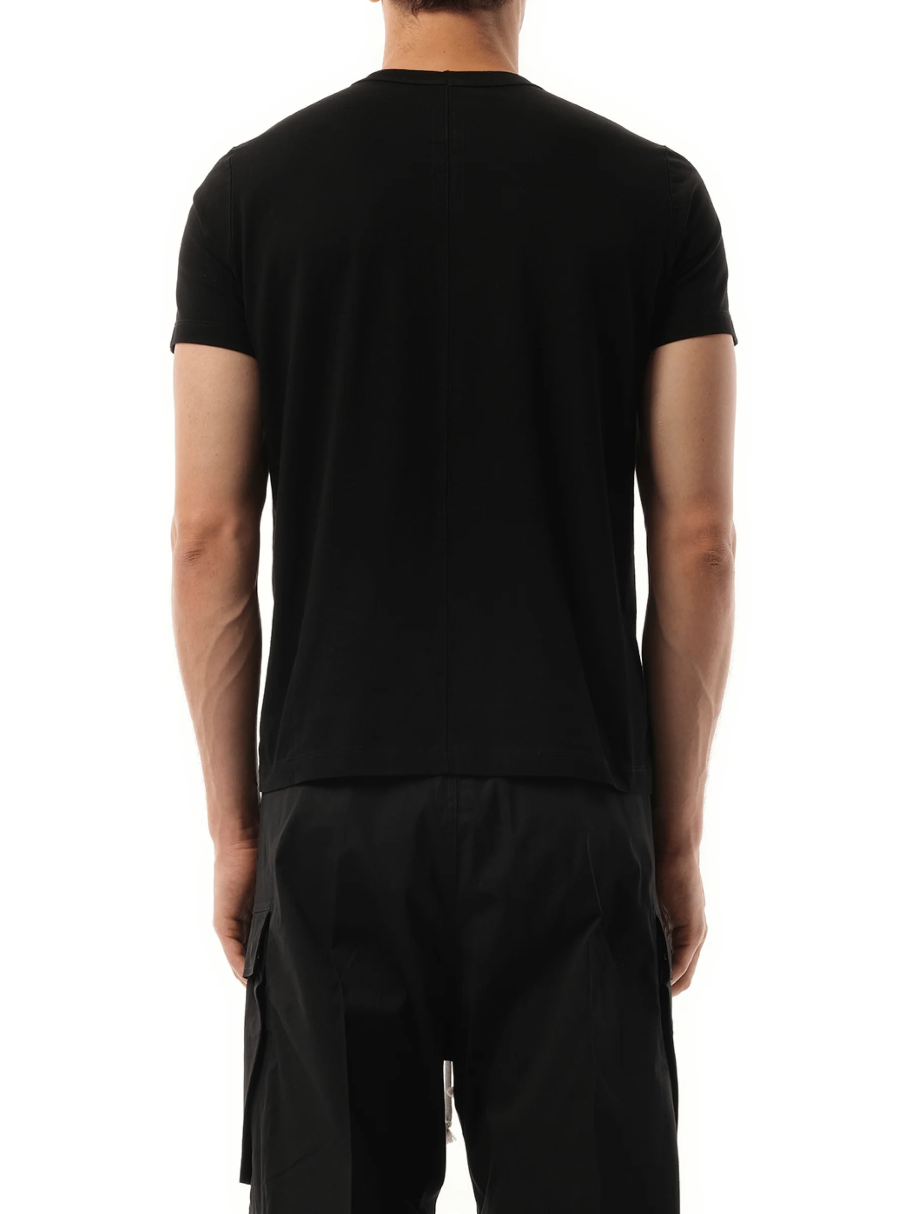 Short Level T-Shirt in Black - Image 6
