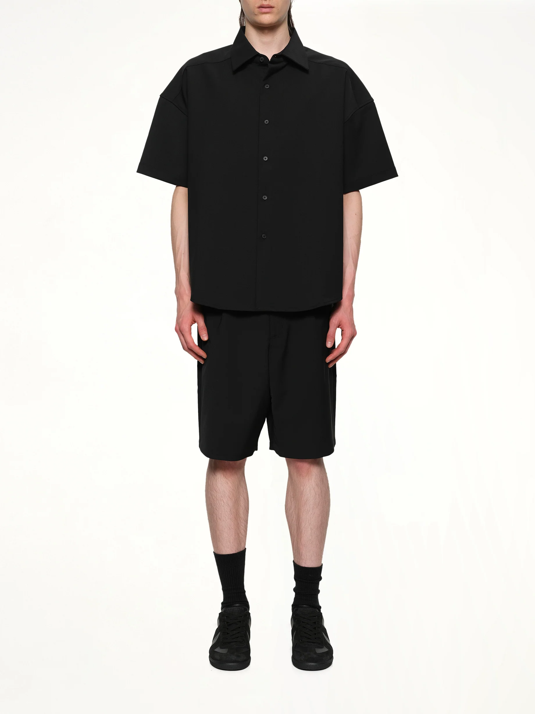 Short Sleeve Shirt in Black - Image 7