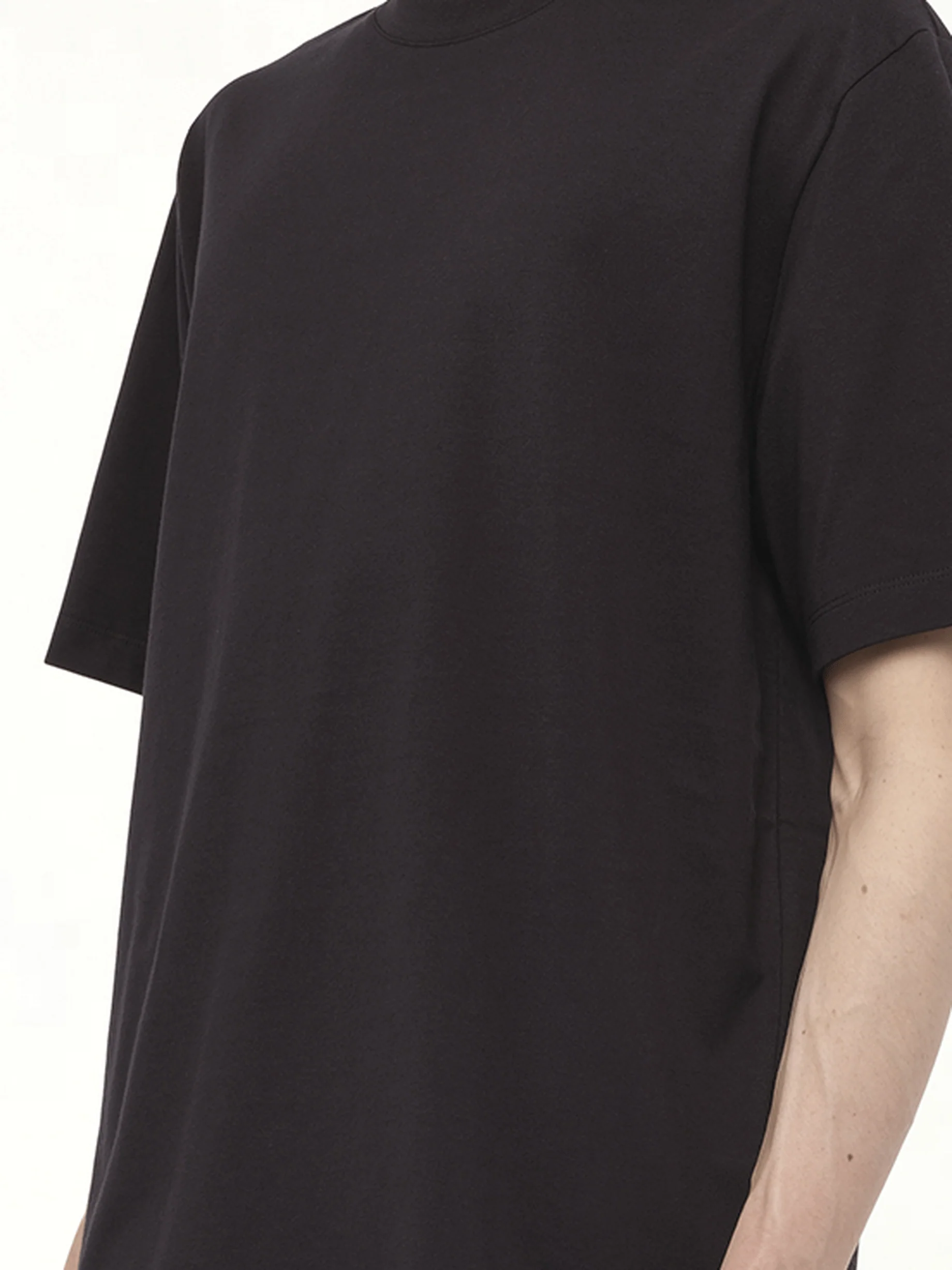 Short Sleeve T-Shirt in Black - Image 3
