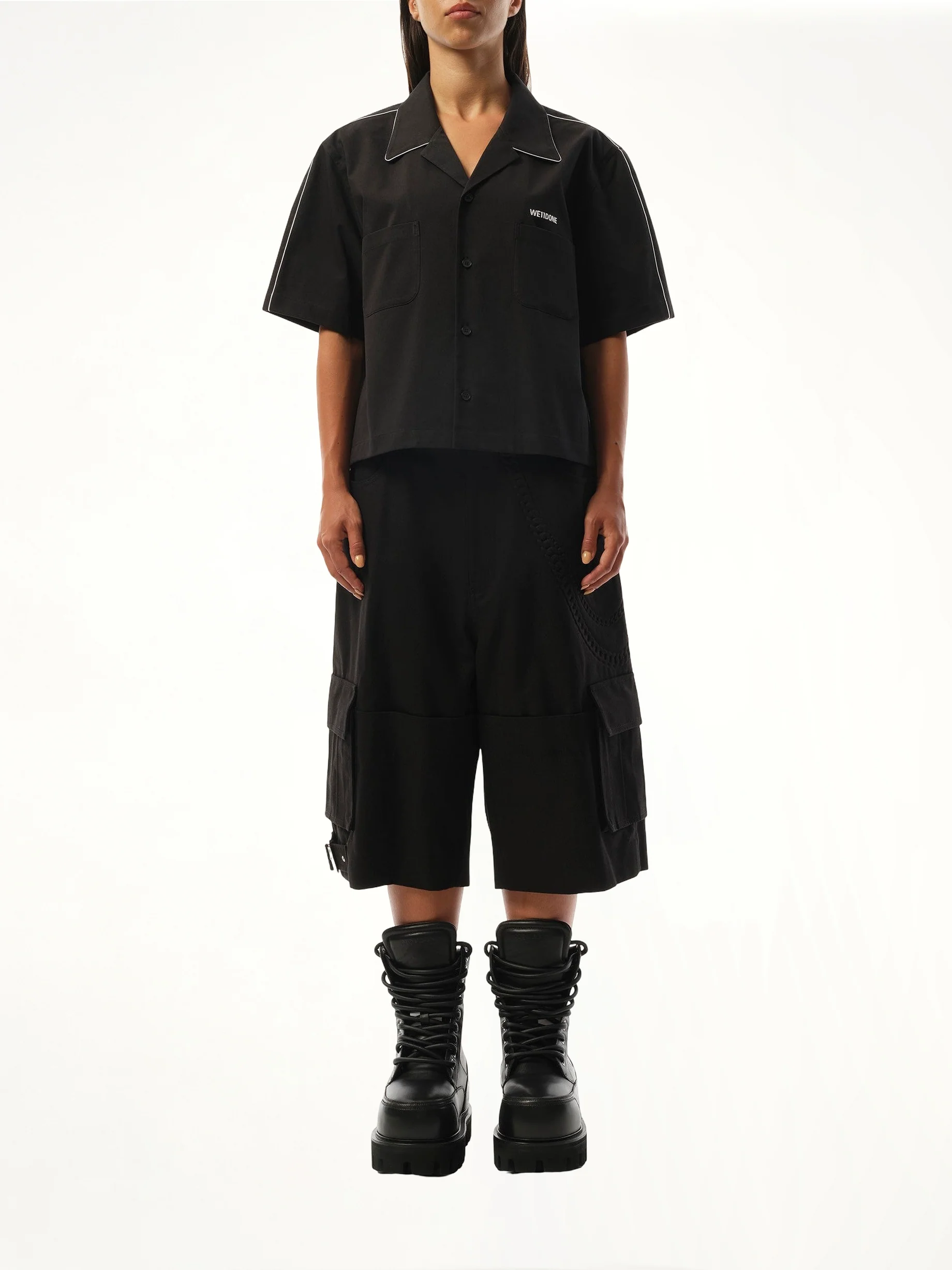 Short-Sleeved Convertible Shirt in Black - Image 4
