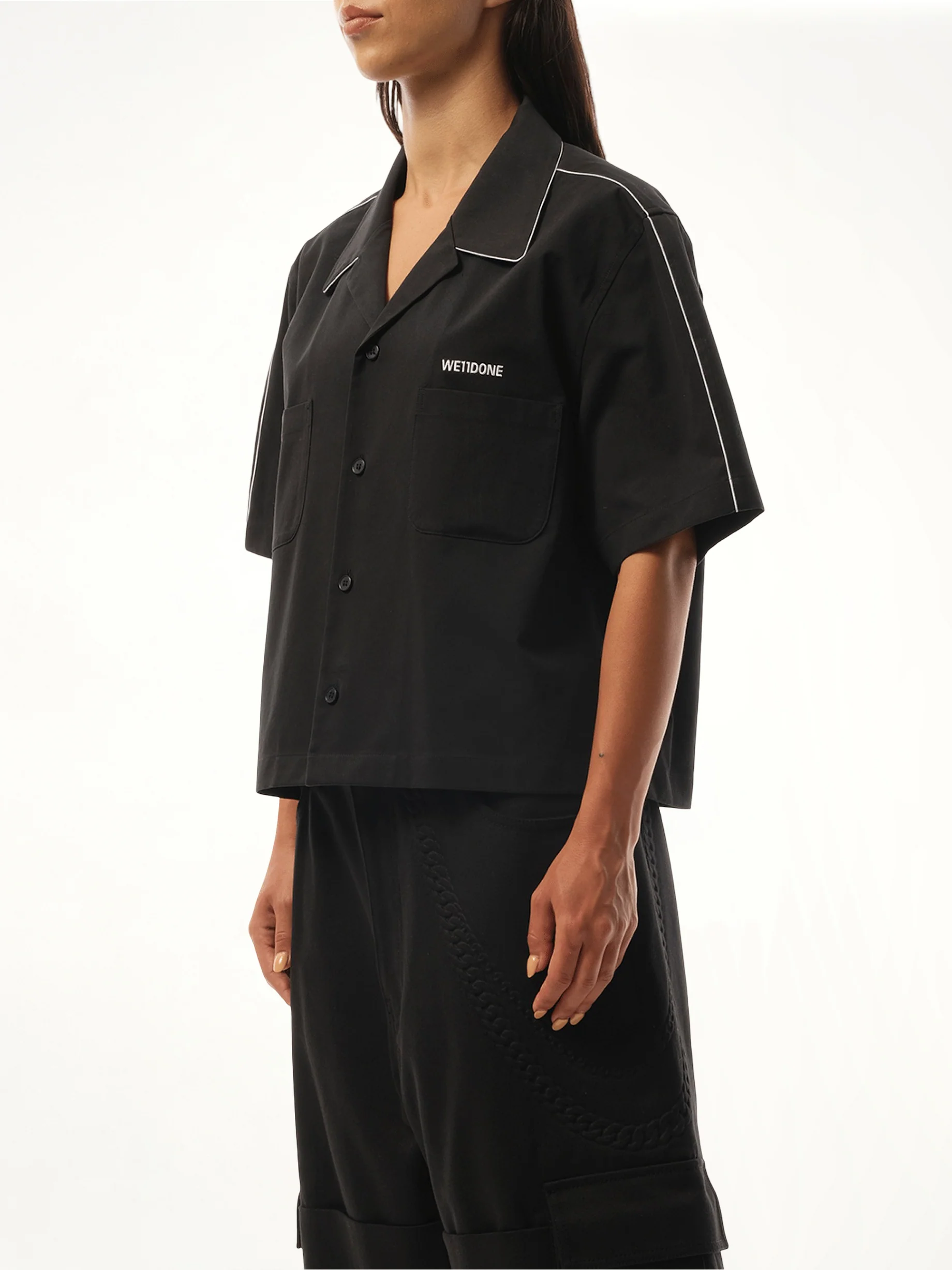 Short-Sleeved Convertible Shirt in Black - Image 5