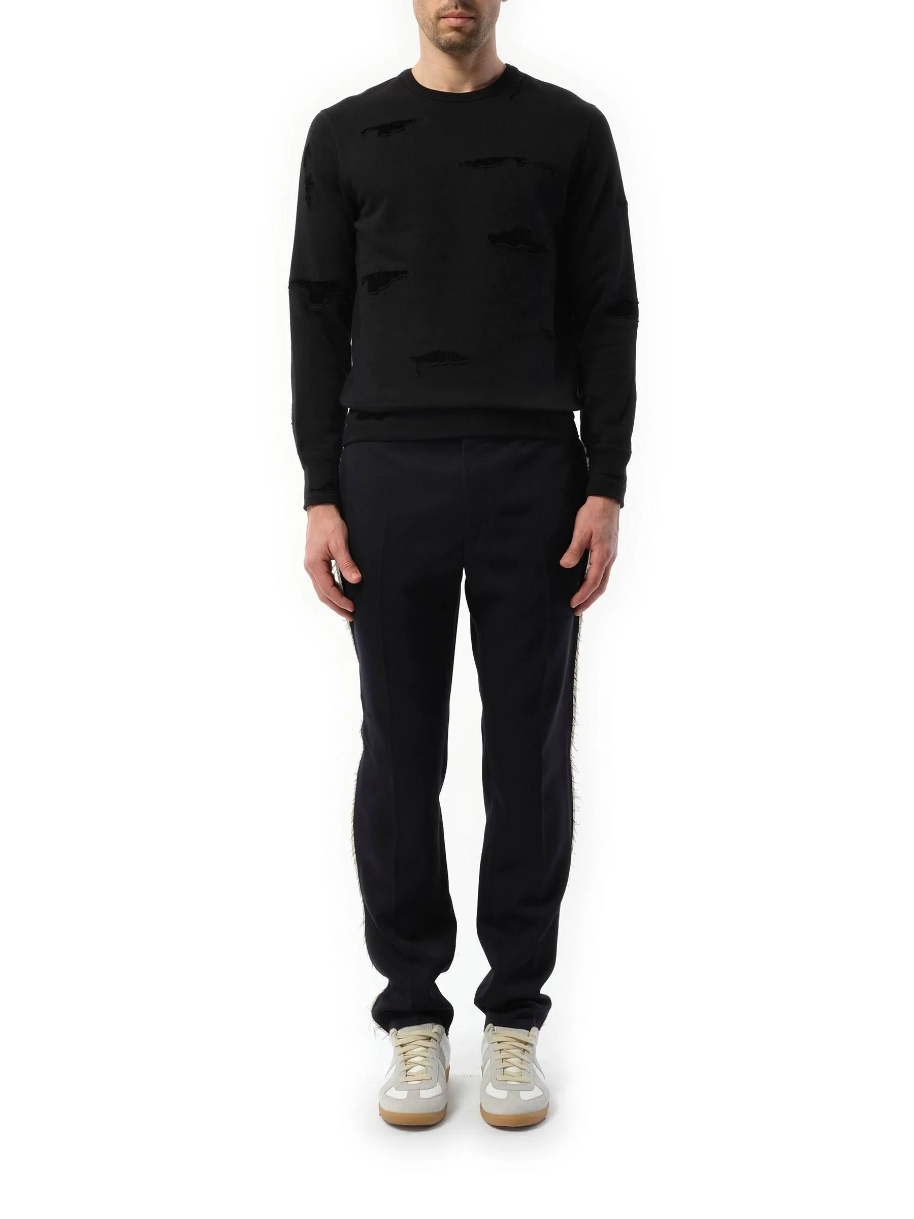 Shredded Sweatshirt in Black - Image 4