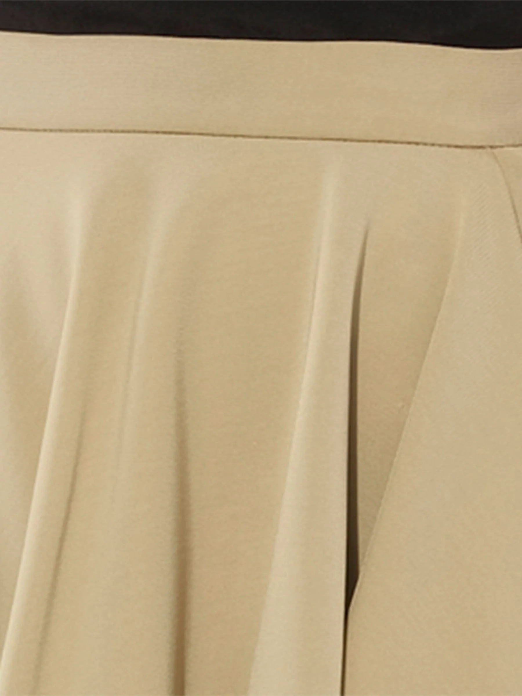 Skirt in Beige - Image 2
