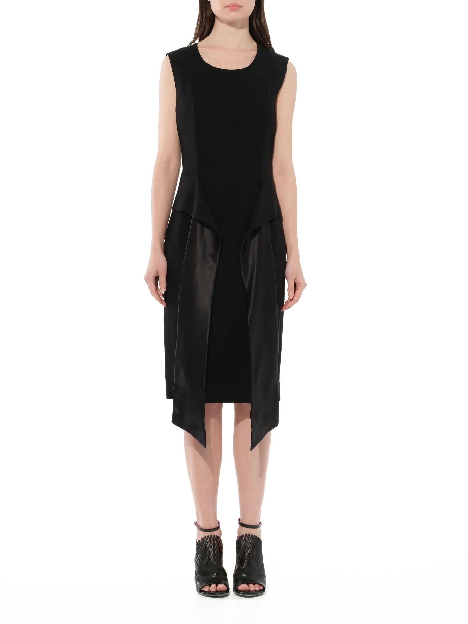 Sleeveless Dress in Black - Image 4