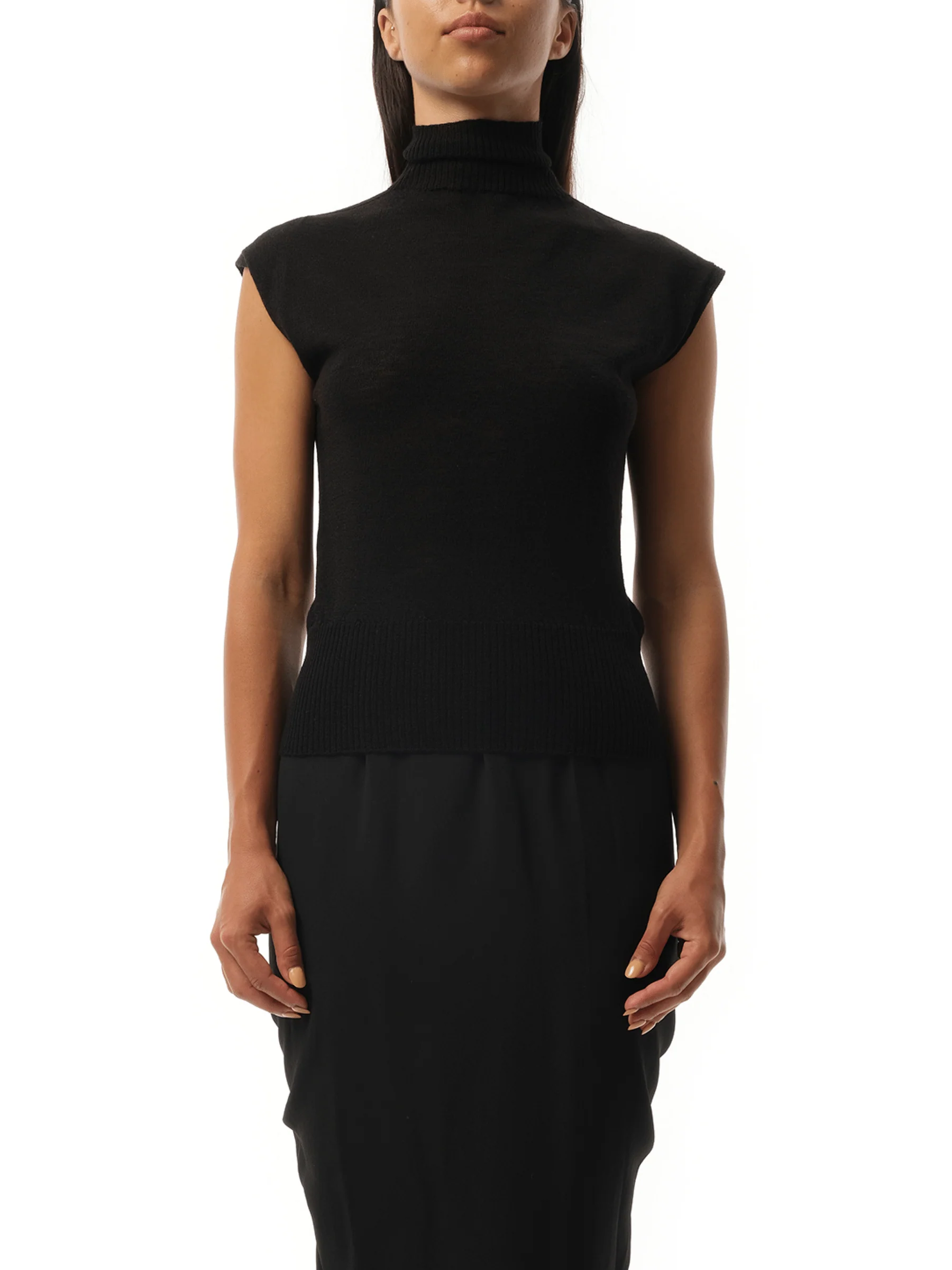 Sleeveless Turtle in Black