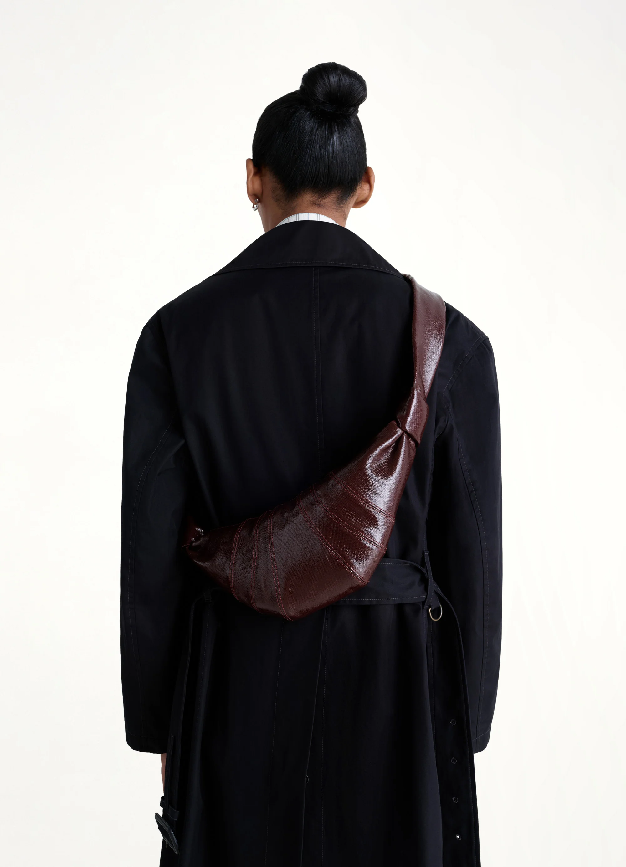 Coated Cotton Small Croissant Bag in Chocolate Fondant - Image 5