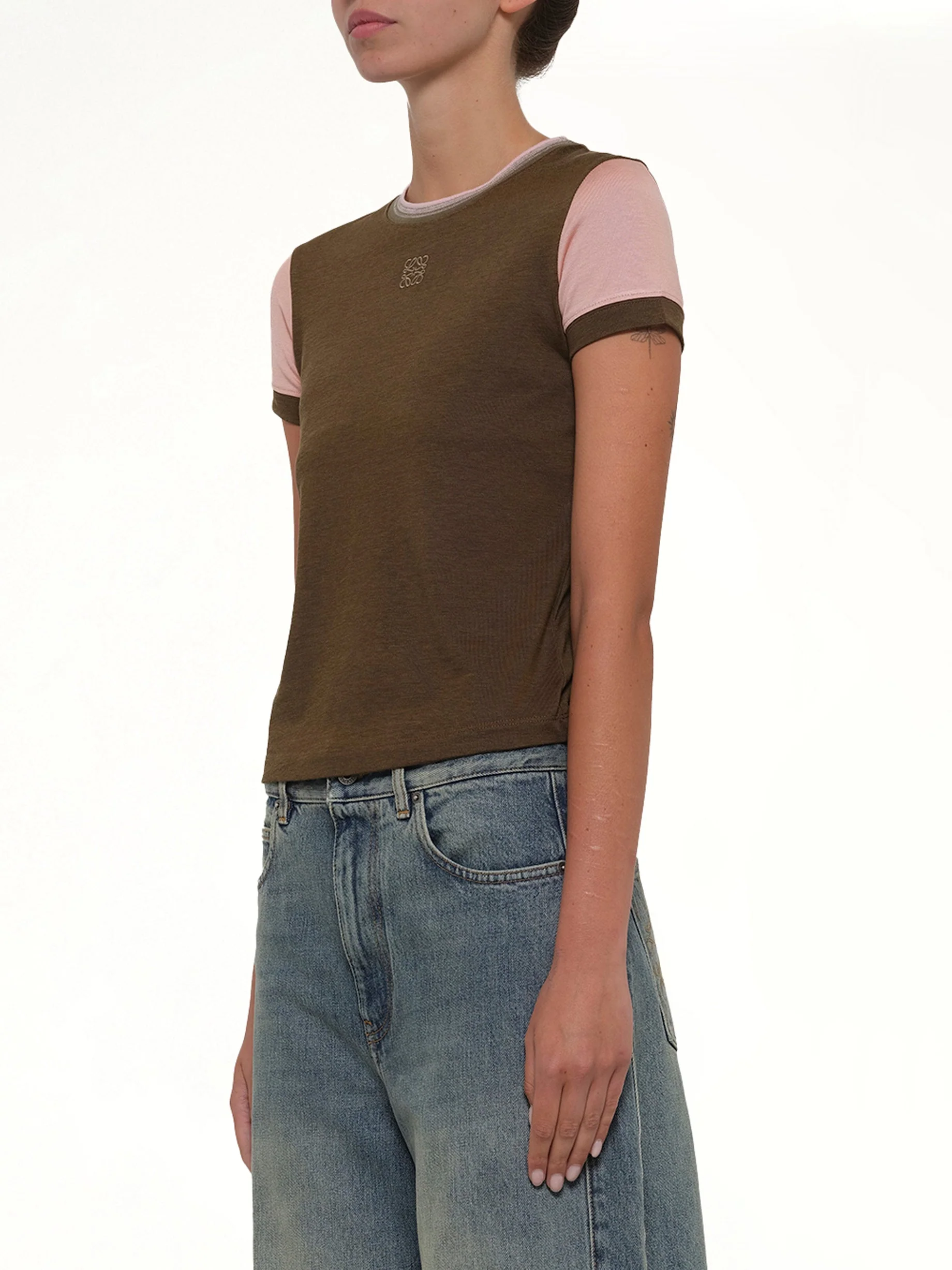 Small Fit T-Shirt in Khaki - Image 3