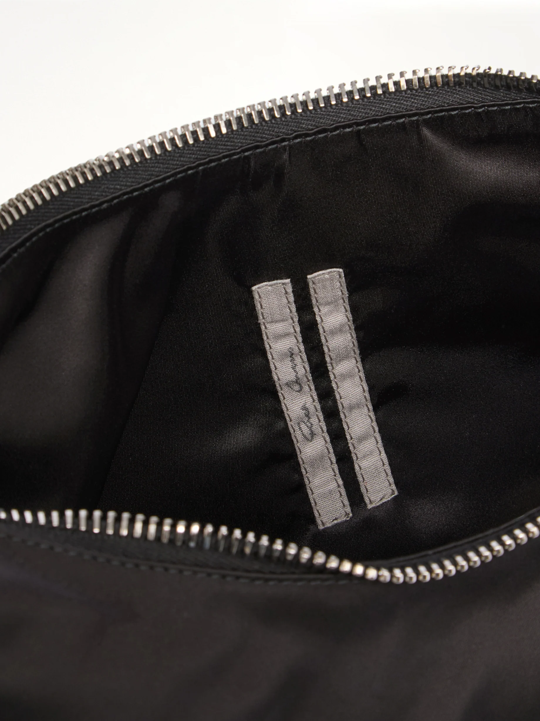 Small Gemini Bag in Black - Image 6