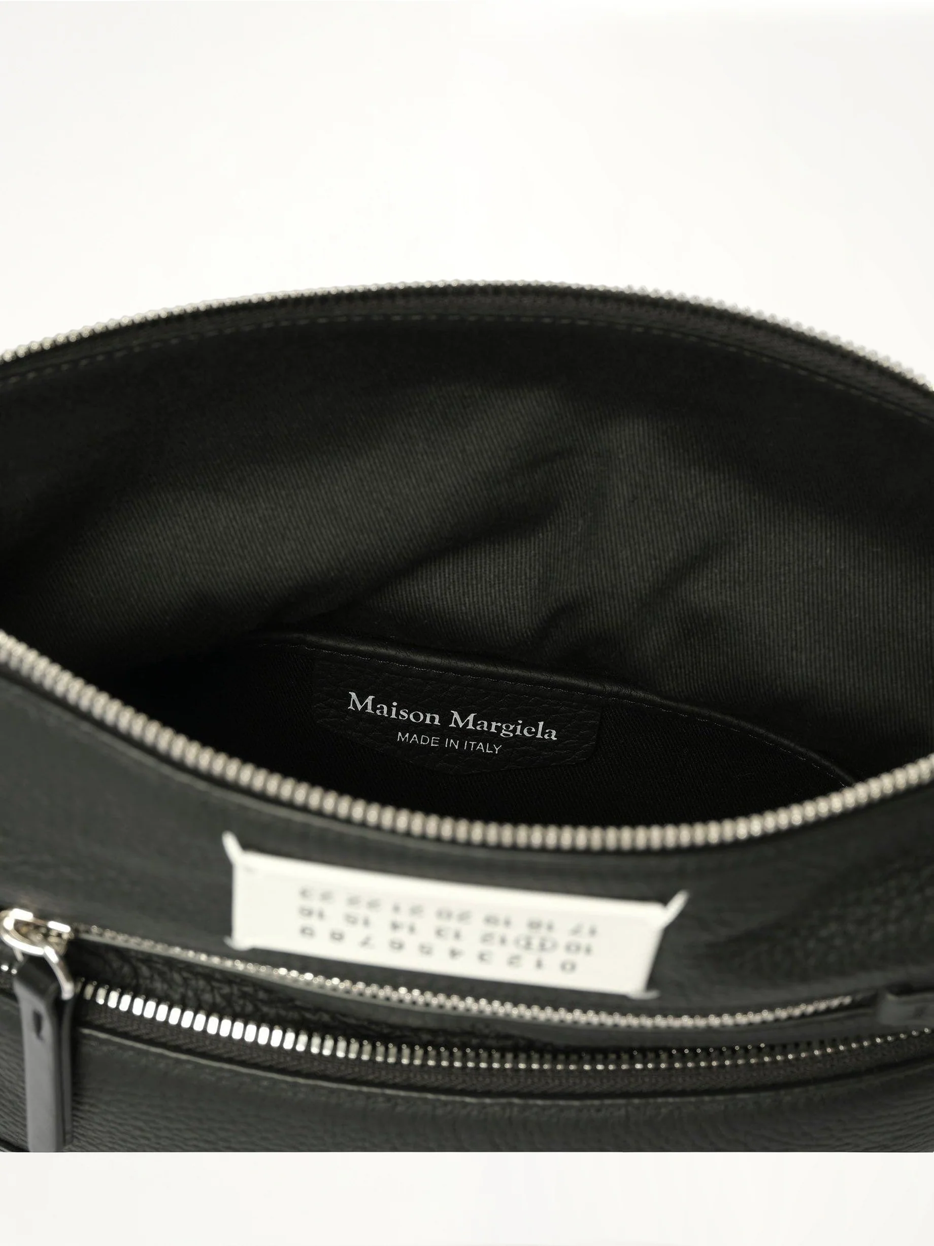 Soft 5AC Multifunction Small Shoulder Bag in Black - Image 3