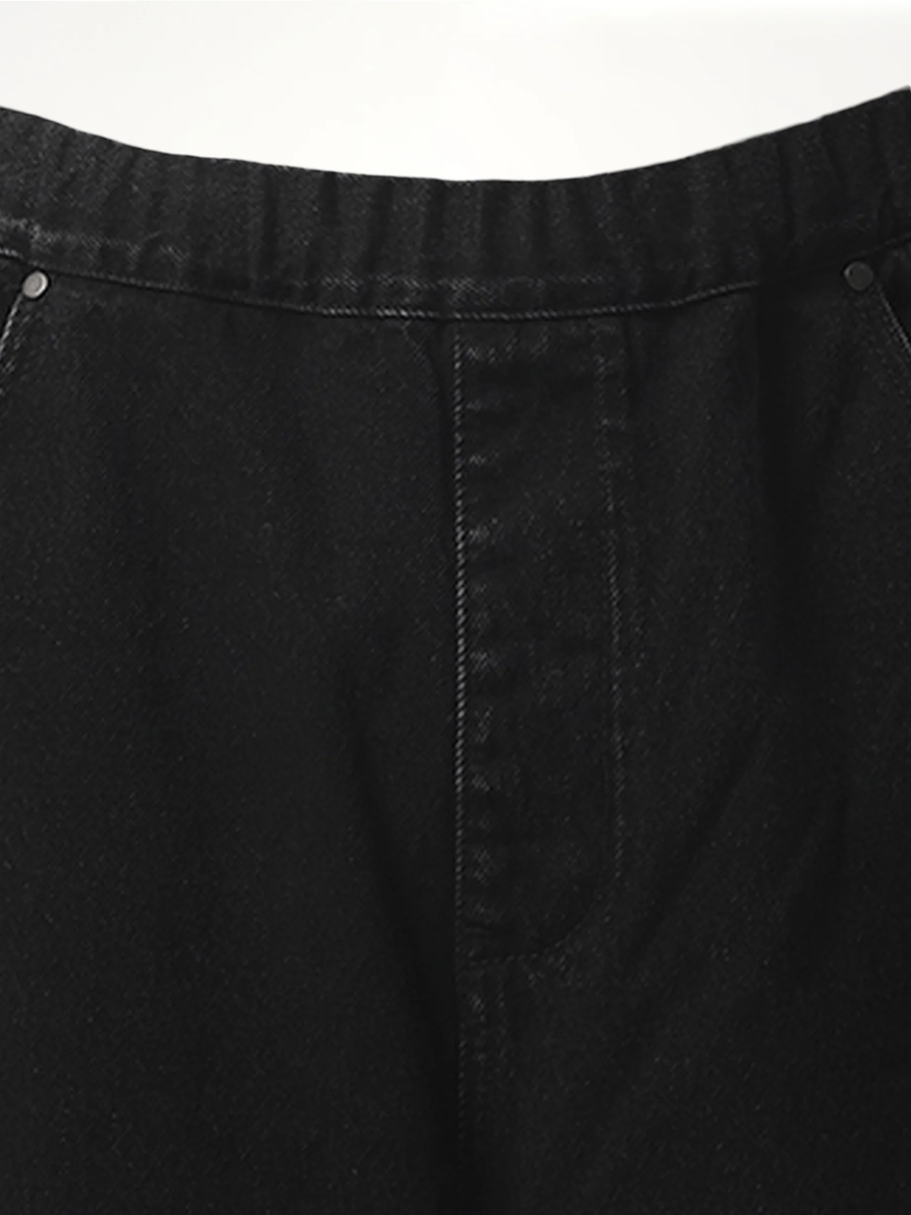 Spar Shorts in Magnetite - Image 3