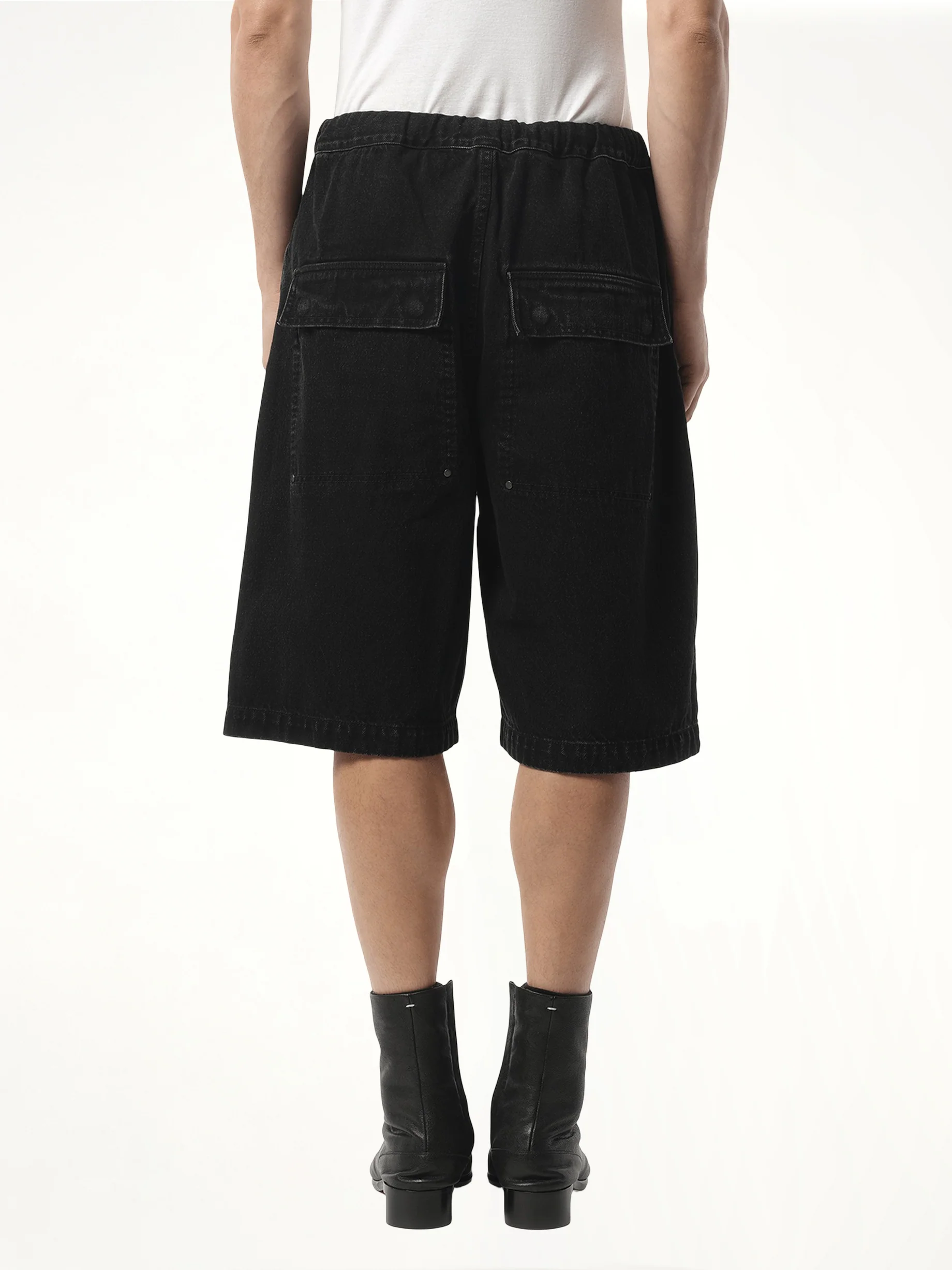 Spar Shorts in Magnetite - Image 6