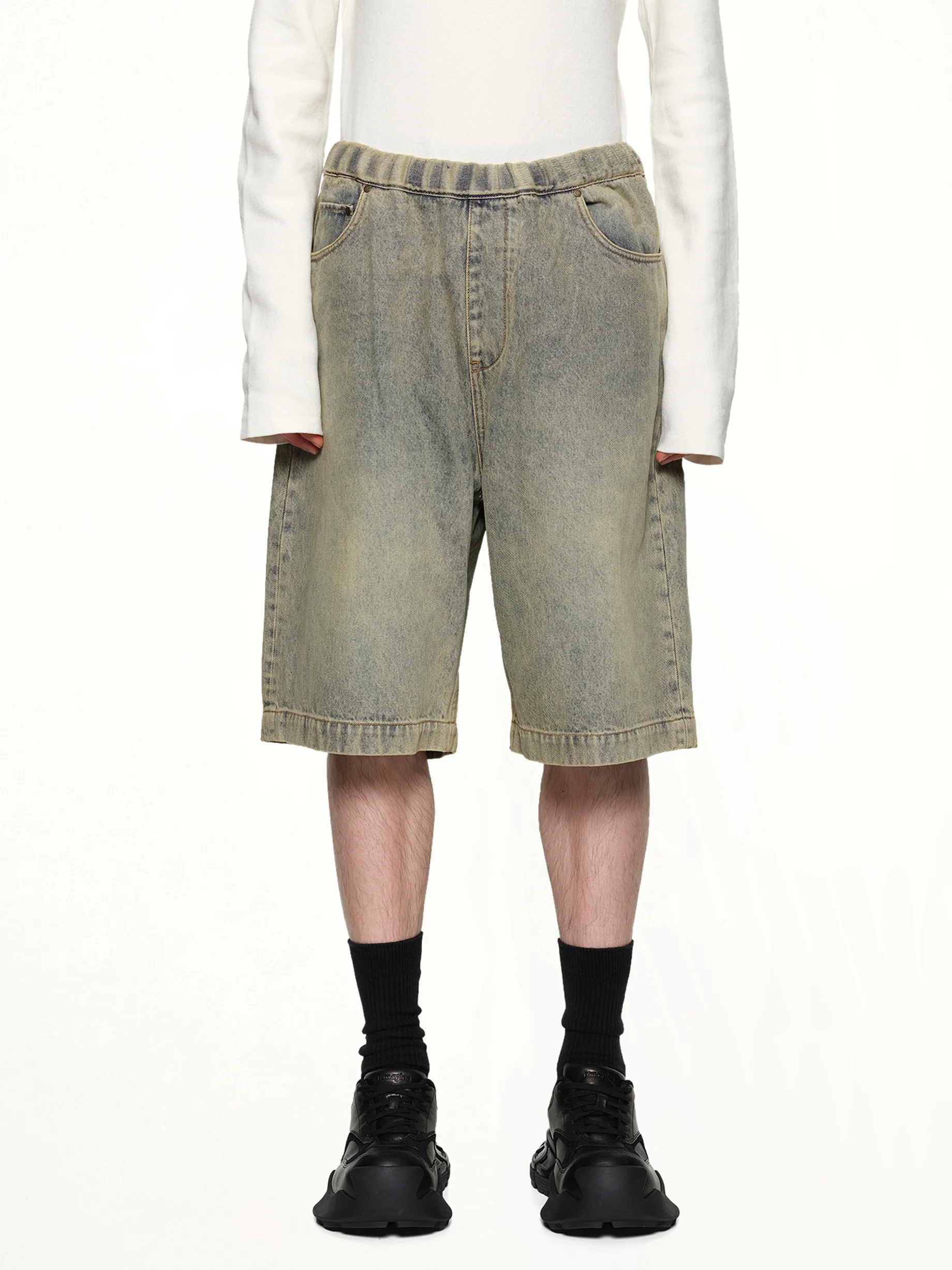 Spar Shorts in Surfacewave